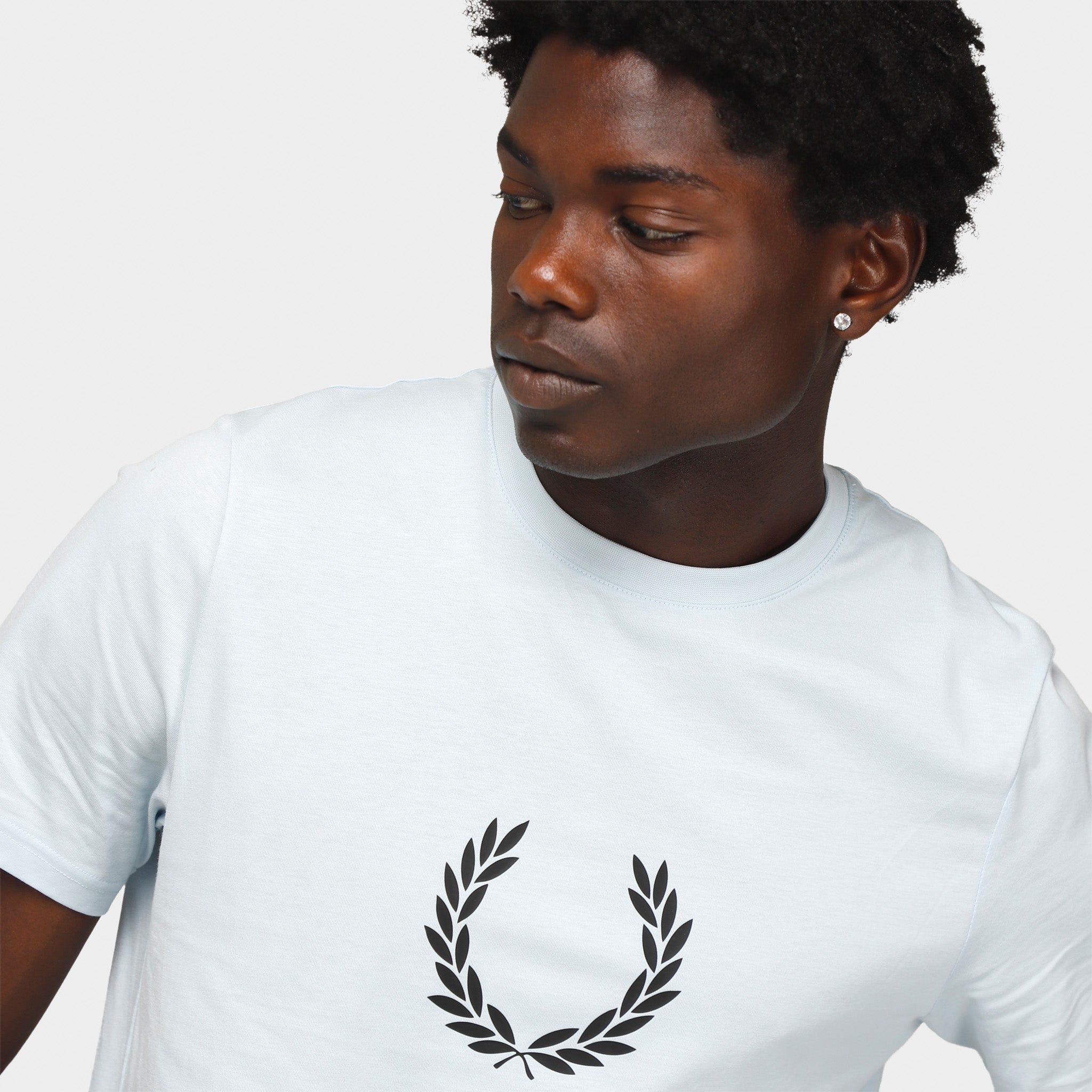 Fred Perry Laurel Wreath Graphic T-shirt / Light Ice sold by JD Sports product image thumbnail 3