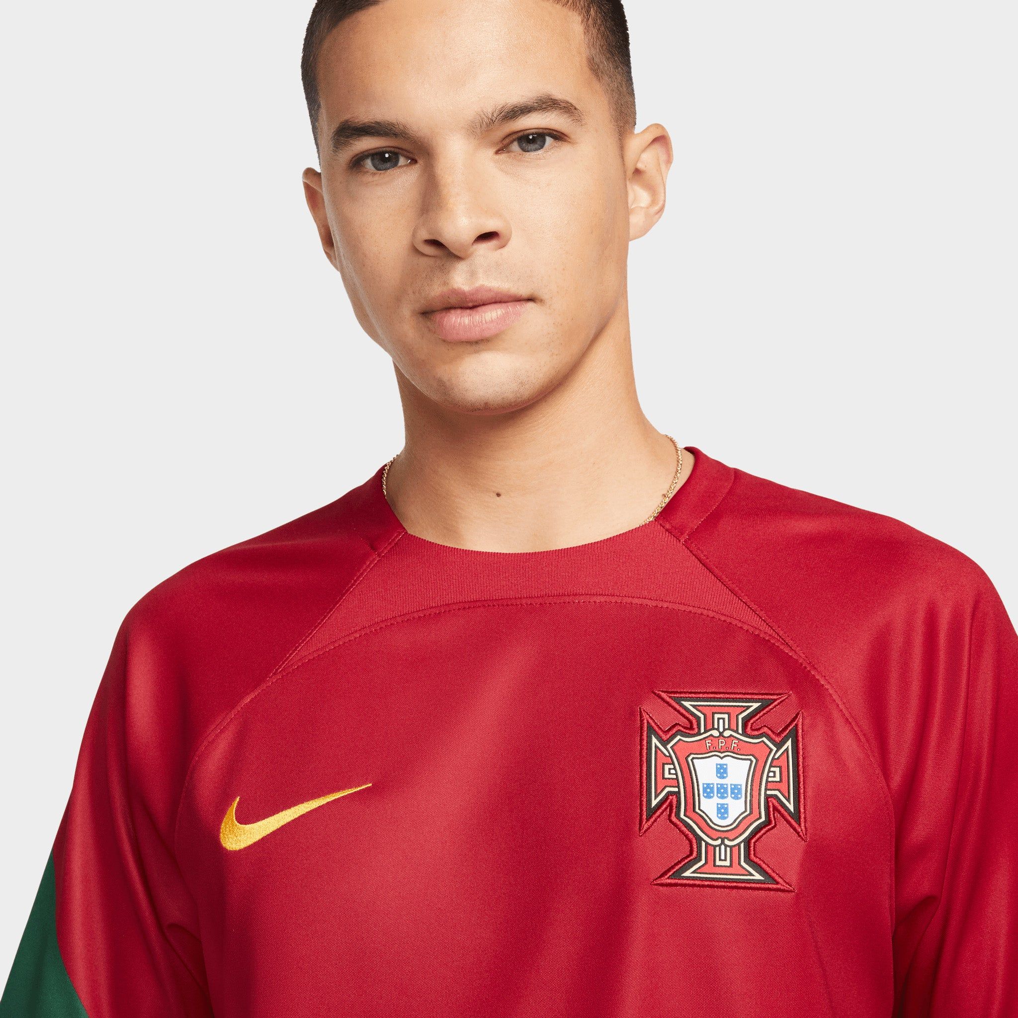 Nike Portugal 2022/23 Dri-FIT Stadium Home Soccer Jersey Pepper Red / Pepper Red - Gold Dart sold by JD Sports product image thumbnail 4