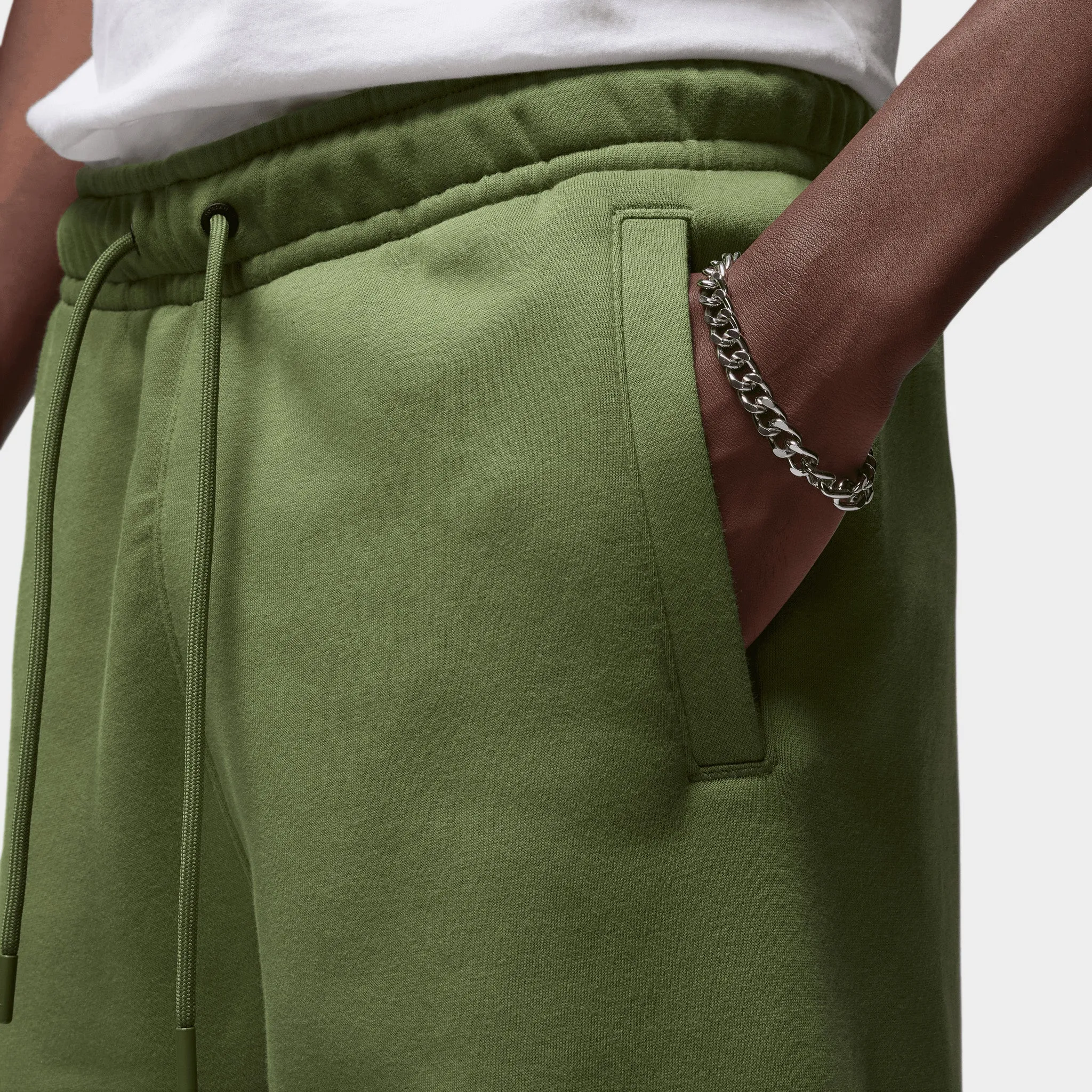 Jordan Essentials Fleece Baseline Pants Sky J Light Olive / Black sold by JD Sports product image thumbnail 3