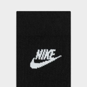 Nike Sportswear Everyday Essential Crew Socks (3 Pack) Black / White sold by JD Sports