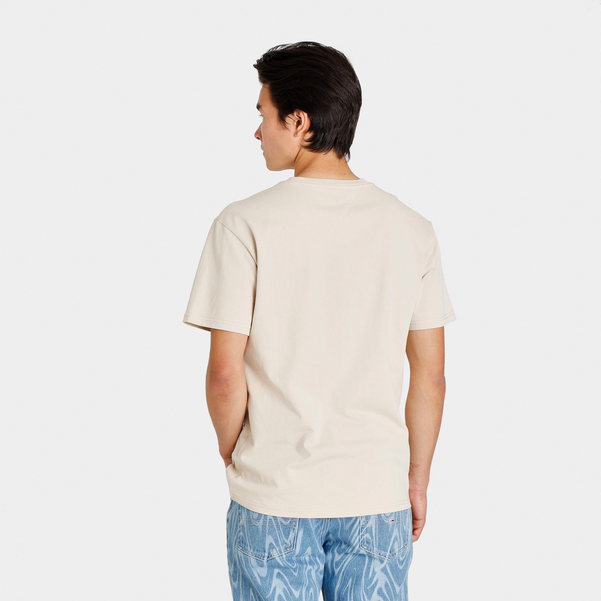 Tommy Jeans Badge T-shirt / Classic Beige sold by JD Sports product image thumbnail 2