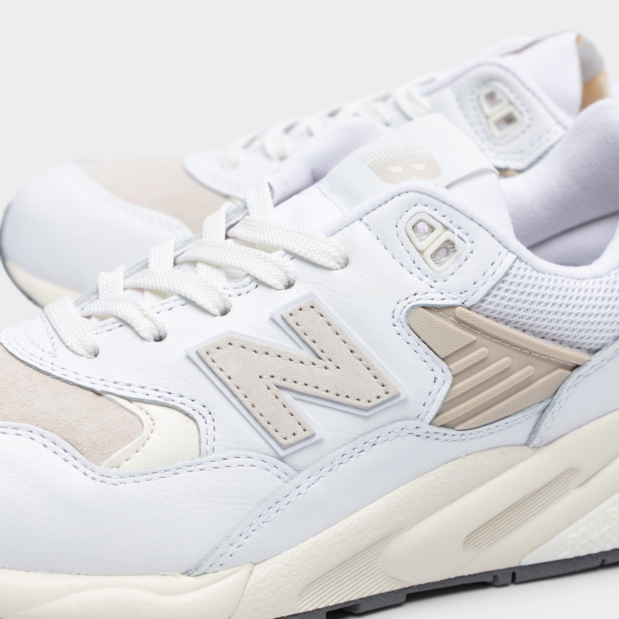 New Balance MT580VTG White / Timberwolf sold by JD Sports product image thumbnail 3