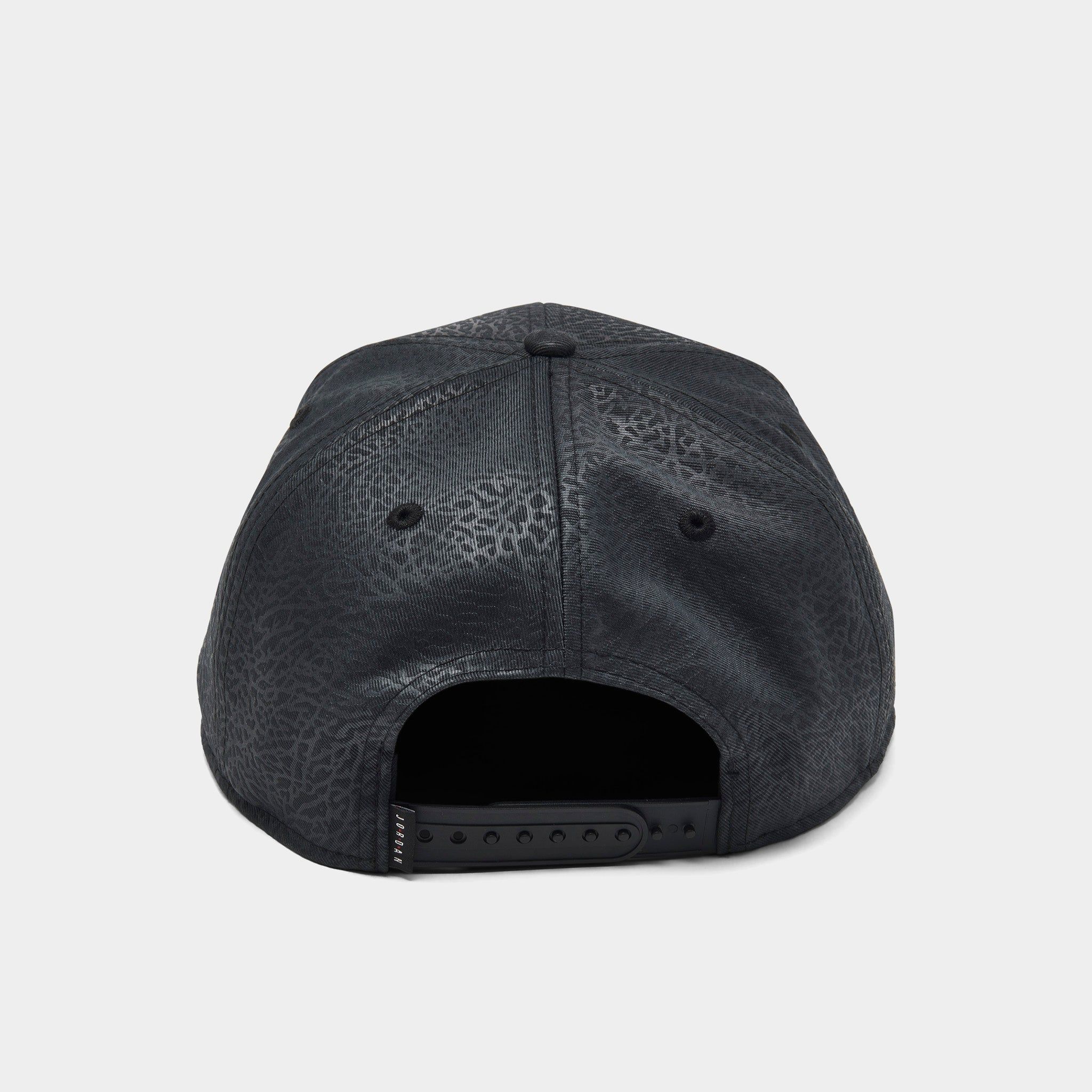 Jordan Pro Ingot Hat Black / Metallic Gold sold by JD Sports product image thumbnail 2