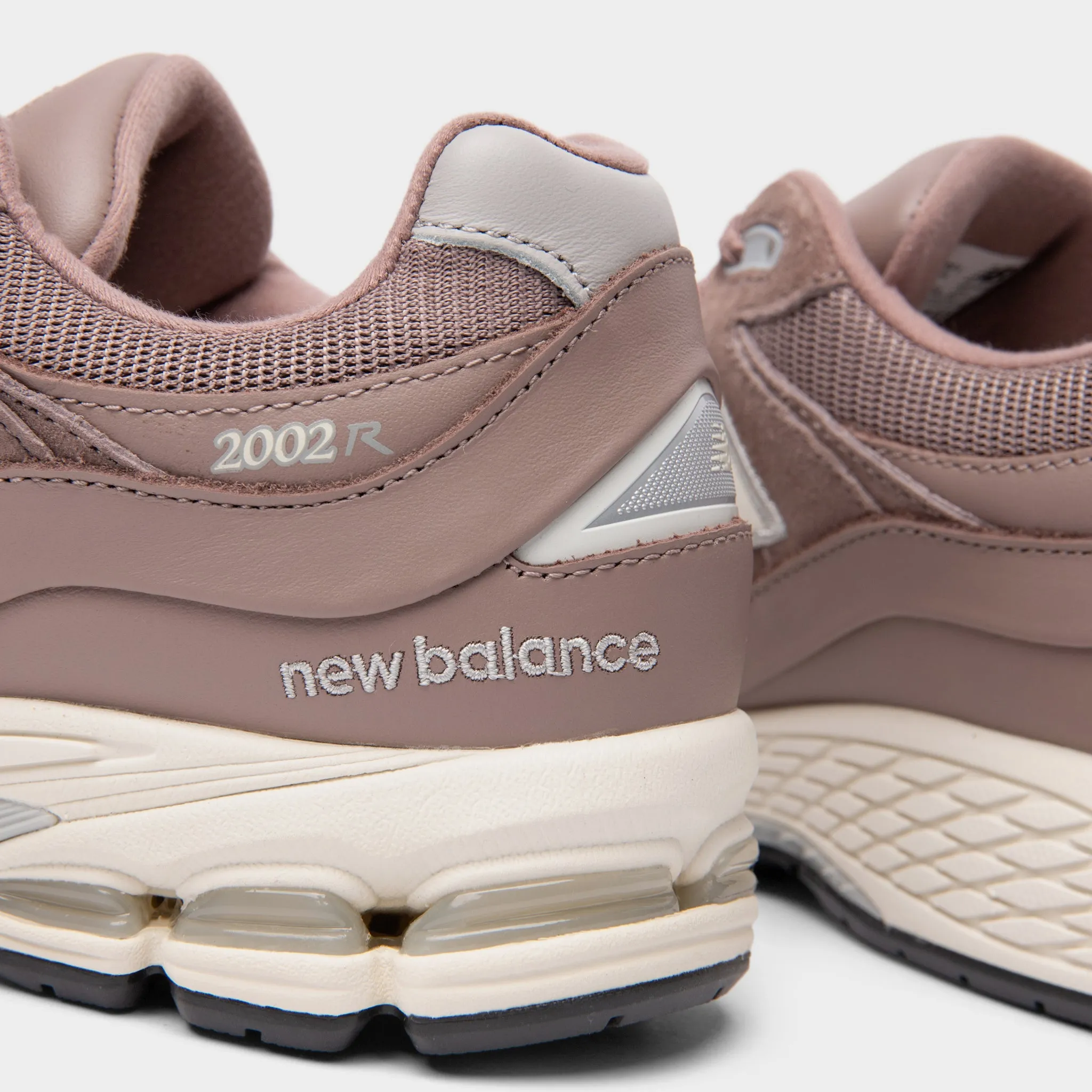 New Balance M2002RF1 Latte / Sea Salt - Rain Cloud sold by JD Sports product image thumbnail 3
