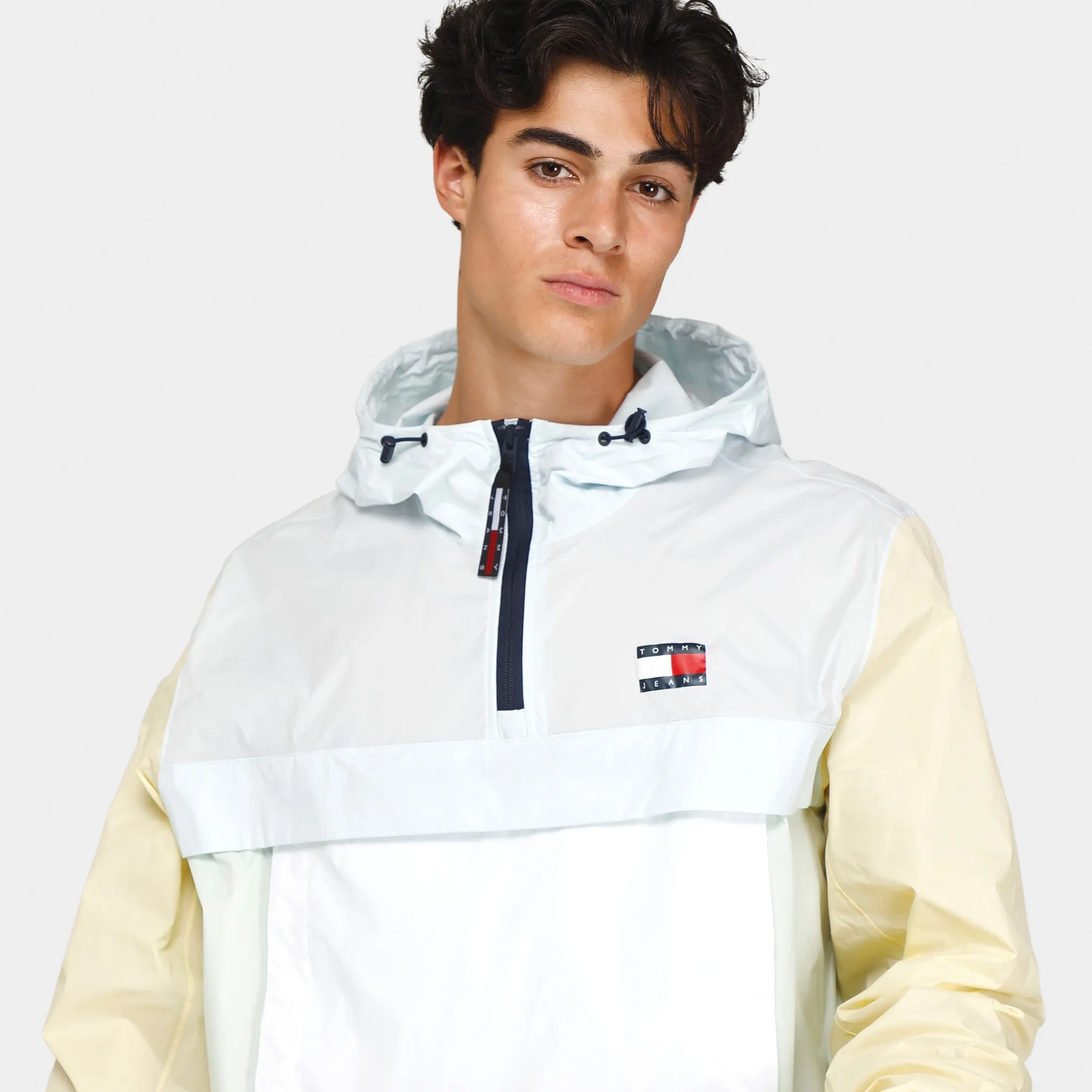 Tommy Jeans Chicago Packable Windbreaker Shimmering Blue / Multi sold by JD Sports product image thumbnail 3
