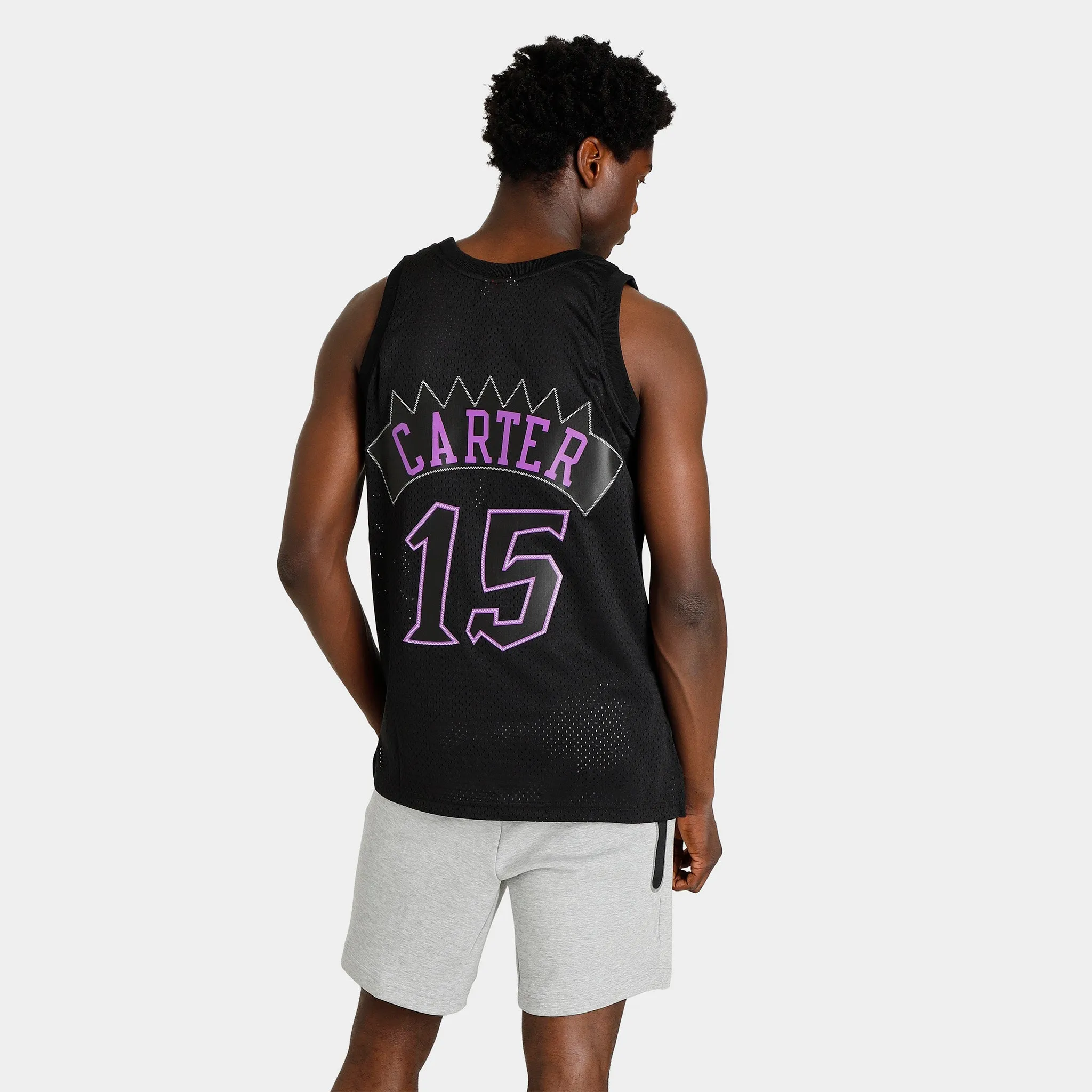 Mitchell & Ness Vince Carter Dynamic Swingman Jersey / Black sold by JD Sports product image thumbnail 2