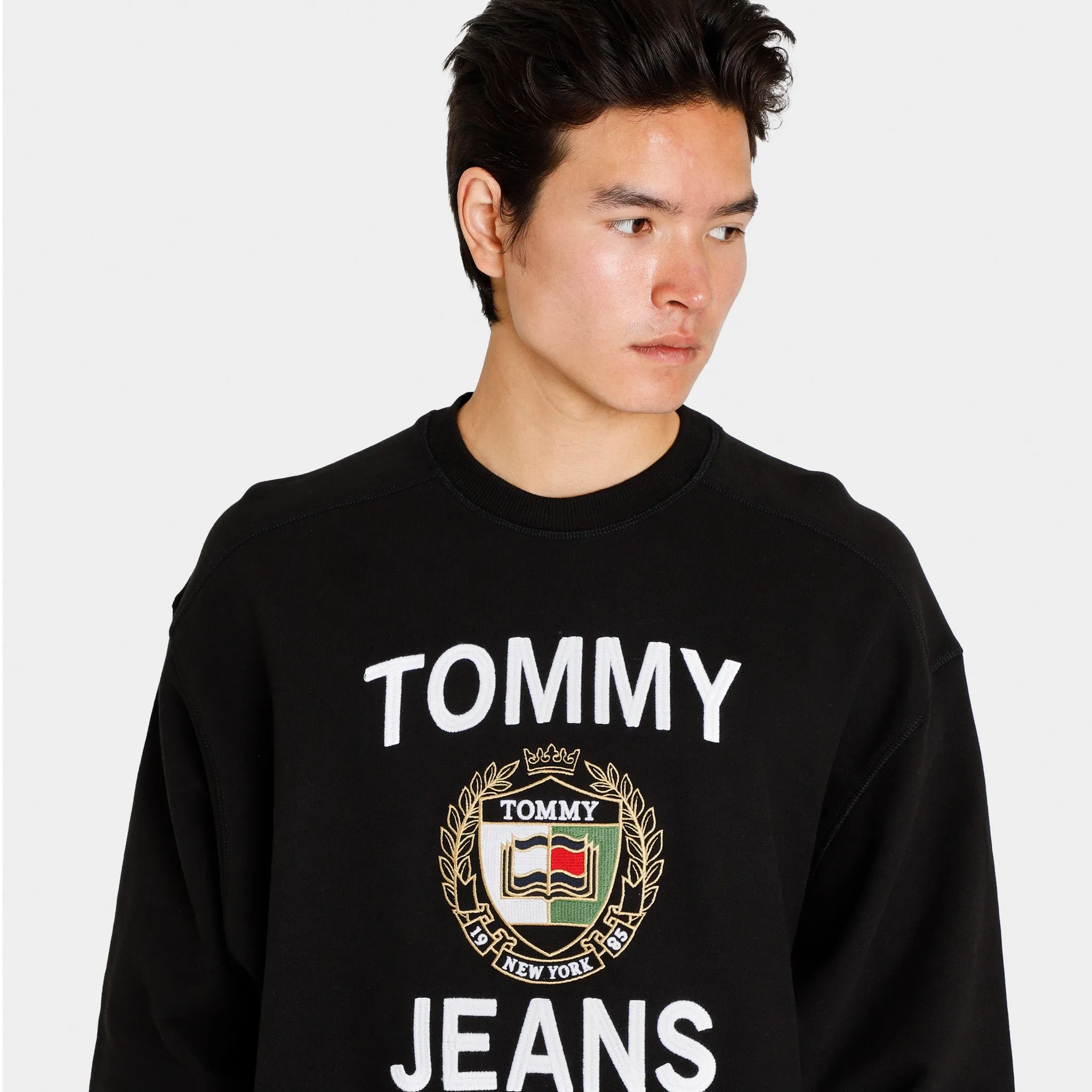 Tommy Jeans TJ Crest Logo Crewneck / Black sold by JD Sports product image thumbnail 3