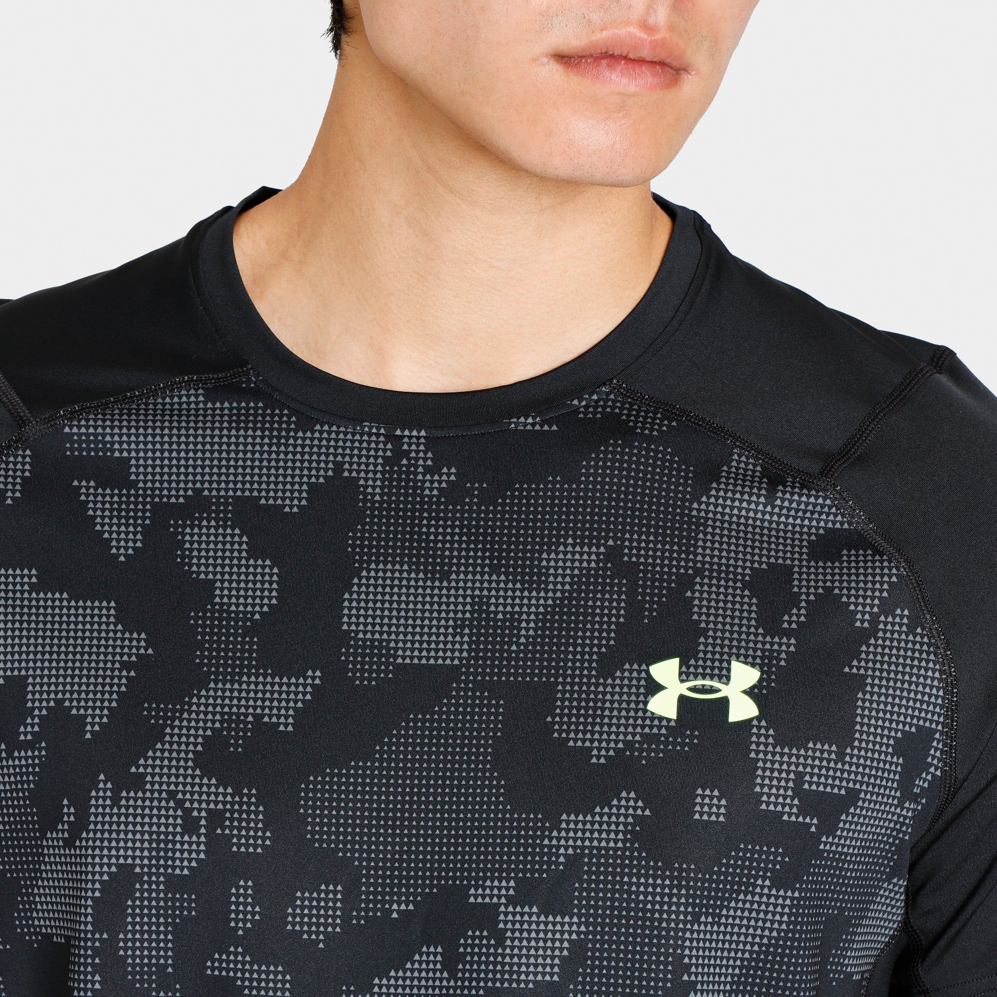 Under Armour JD HeatGear Camo T-shirt Black / Lime Surge sold by JD Sports product image thumbnail 4
