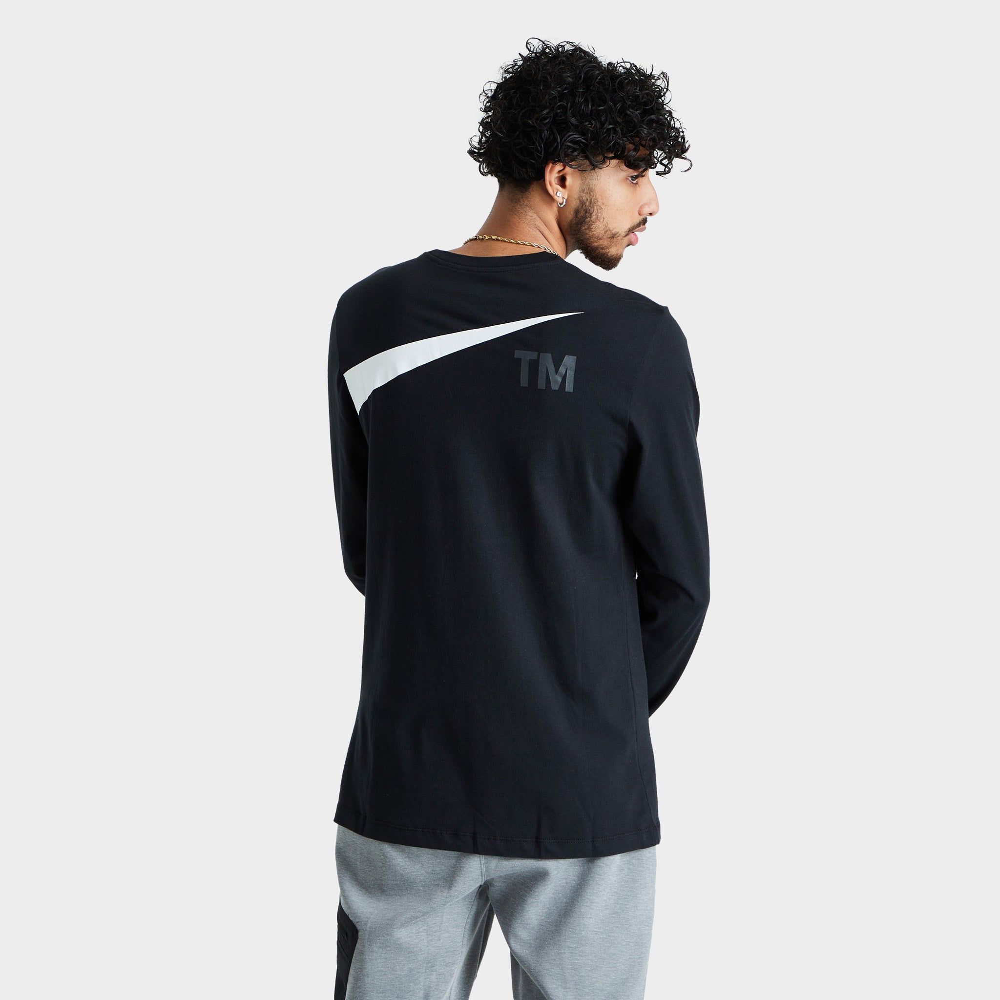 Nike Sportswear Graphic Long Sleeve T-shirt / Black sold by JD Sports product image thumbnail 2