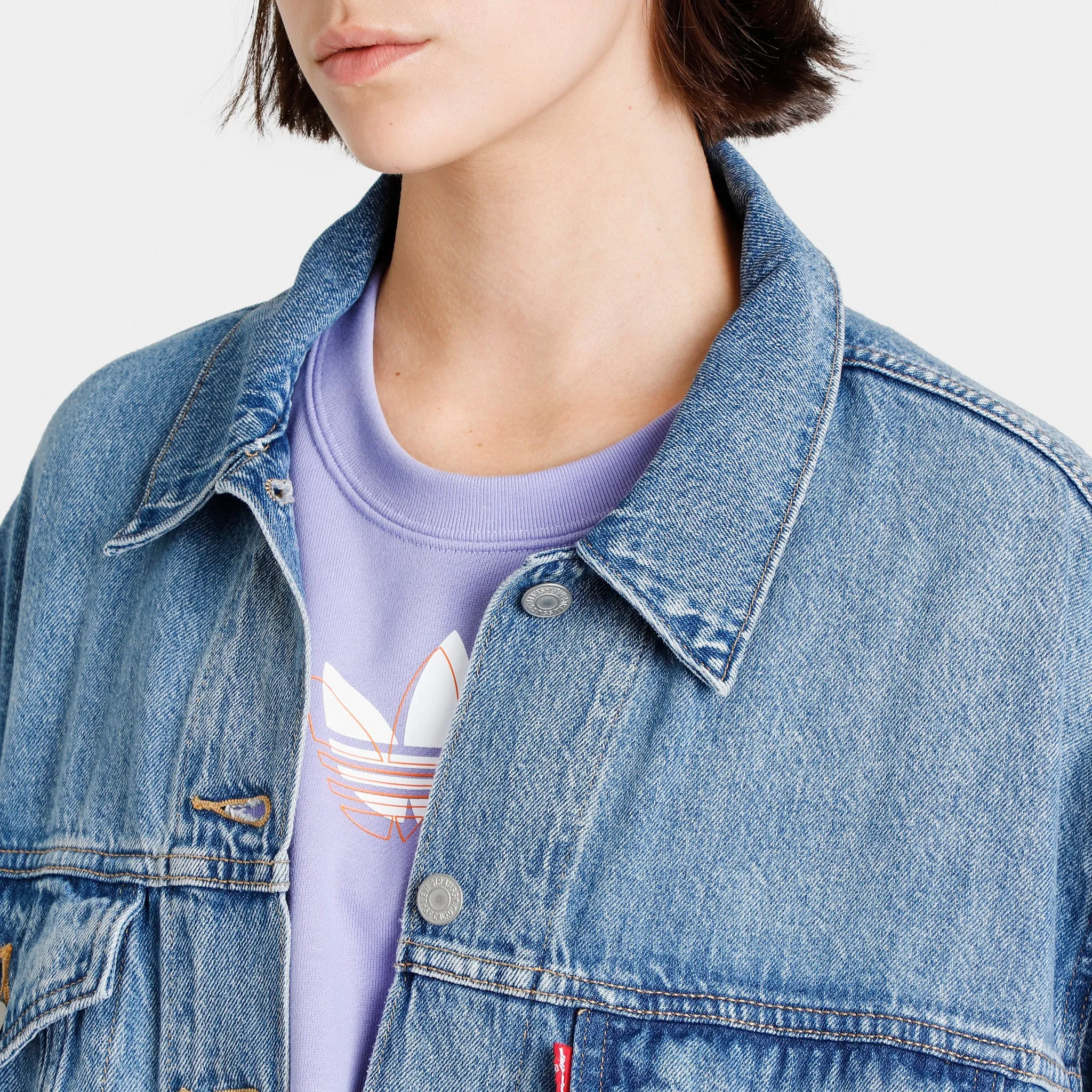 Levi’s Women’s 90’s Trucker Jacket / Soft As Butter sold by JD Sports product image thumbnail 5
