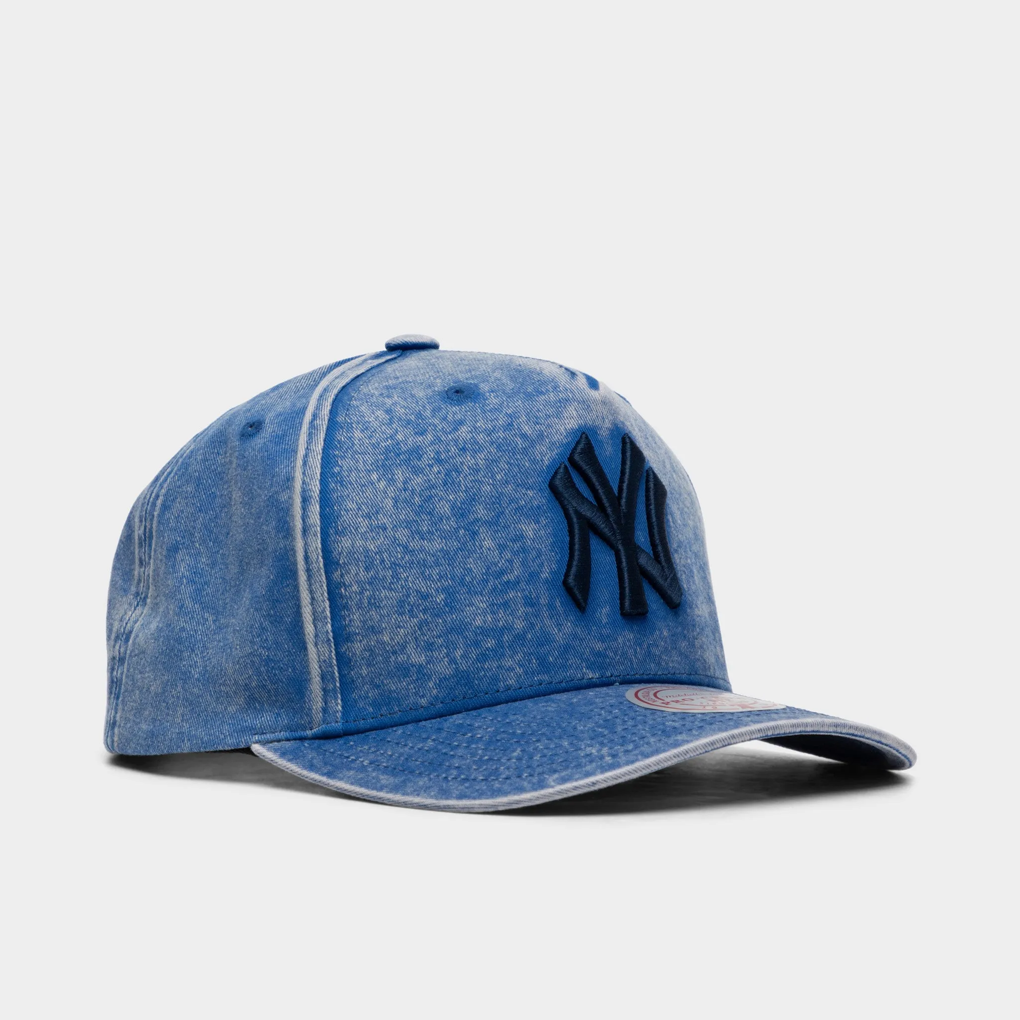 Mitchell & Ness New York Yankees Washed Out Tonal Pro Snapback / Blue sold by JD Sports product image thumbnail 3