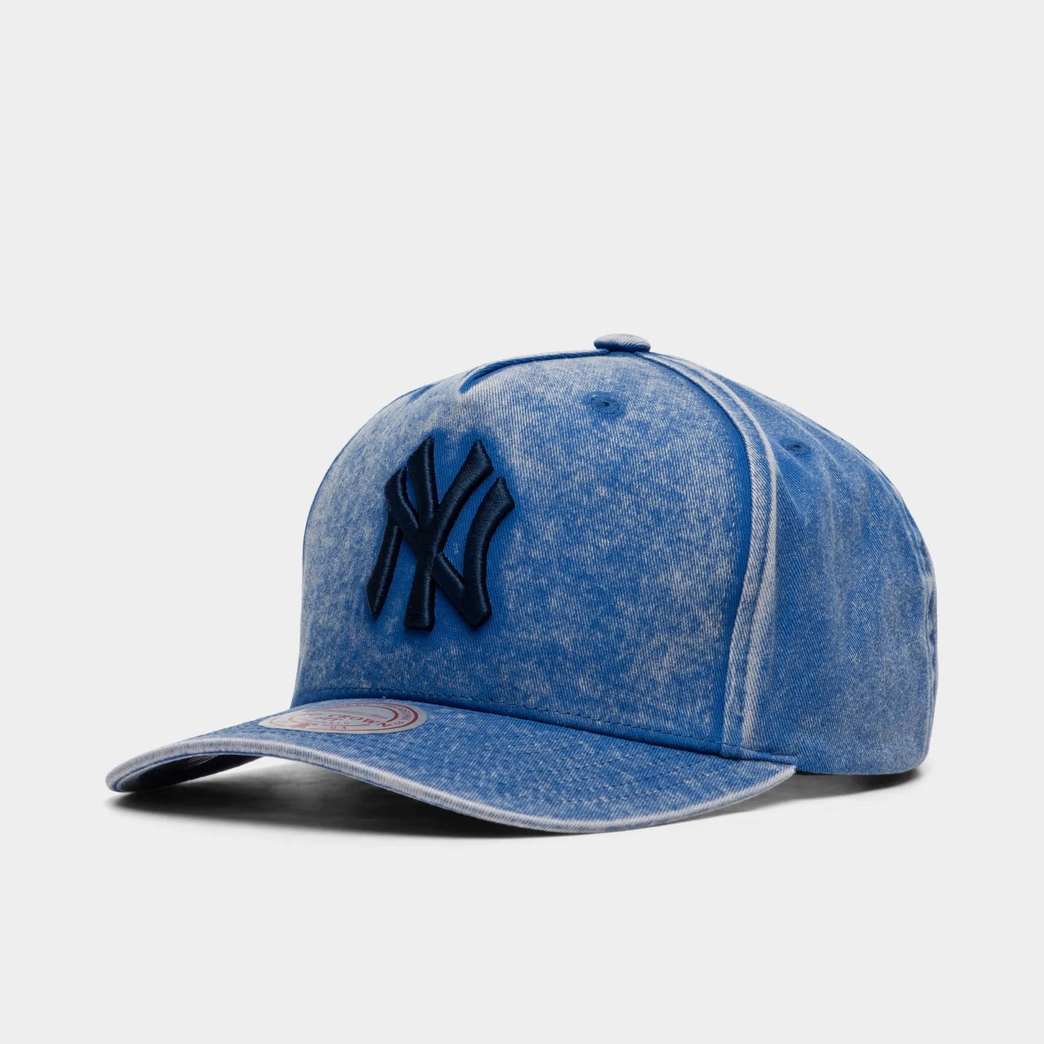 Mitchell & Ness New York Yankees Washed Out Tonal Pro Snapback / Blue sold by JD Sports