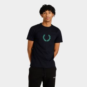 Fred Perry Laurel Wreath Graphic T-shirt / Navy sold by JD Sports