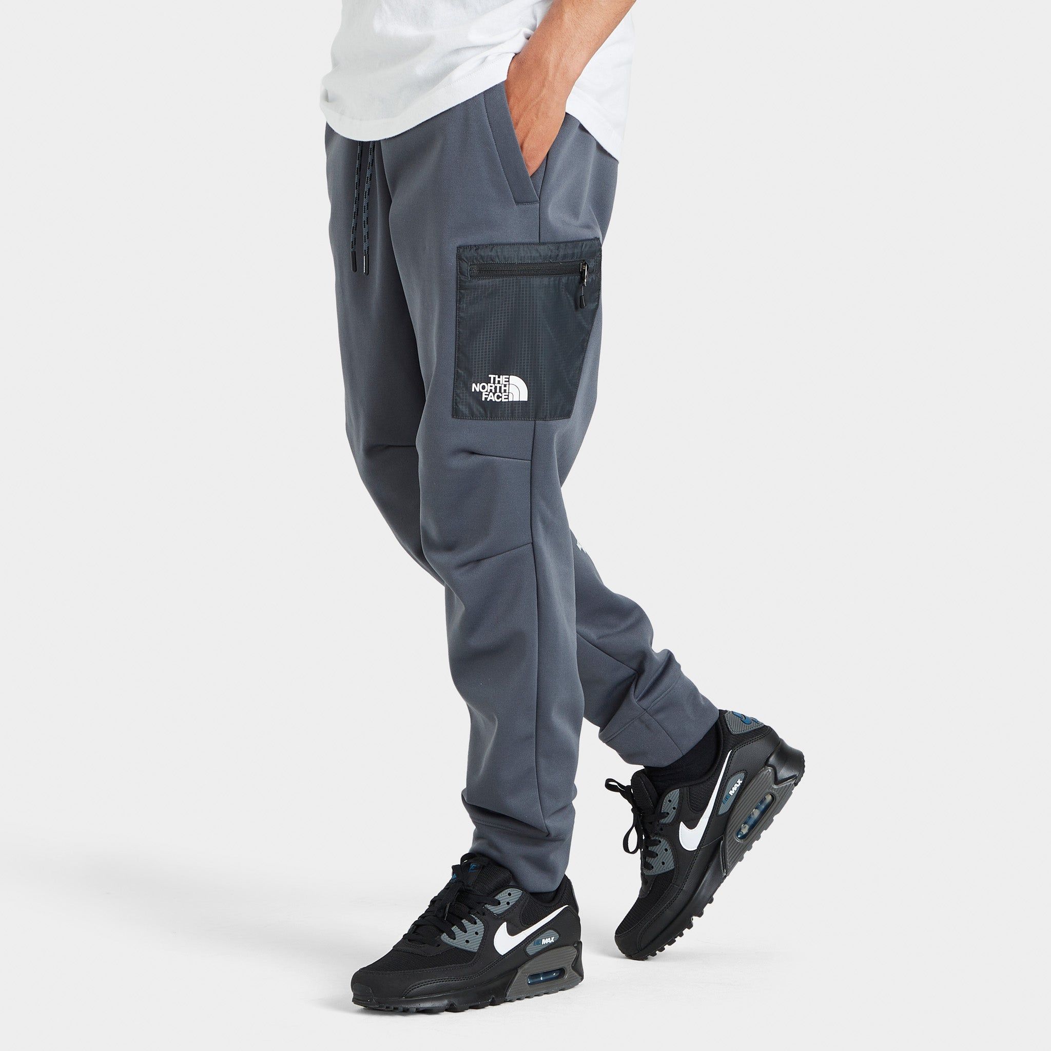 The North Face Bondi Cargo Joggers / Vandis Grey sold by JD Sports product image thumbnail 3