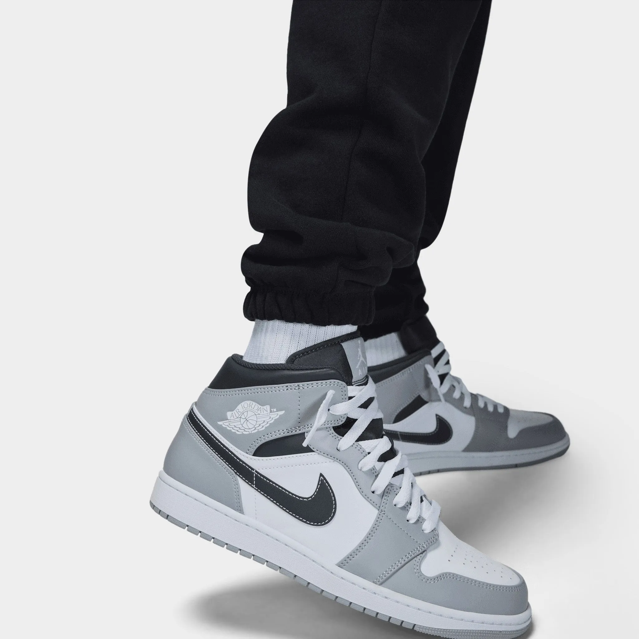 Jordan Essentials Fleece Pants Black / Sail sold by JD Sports product image thumbnail 4