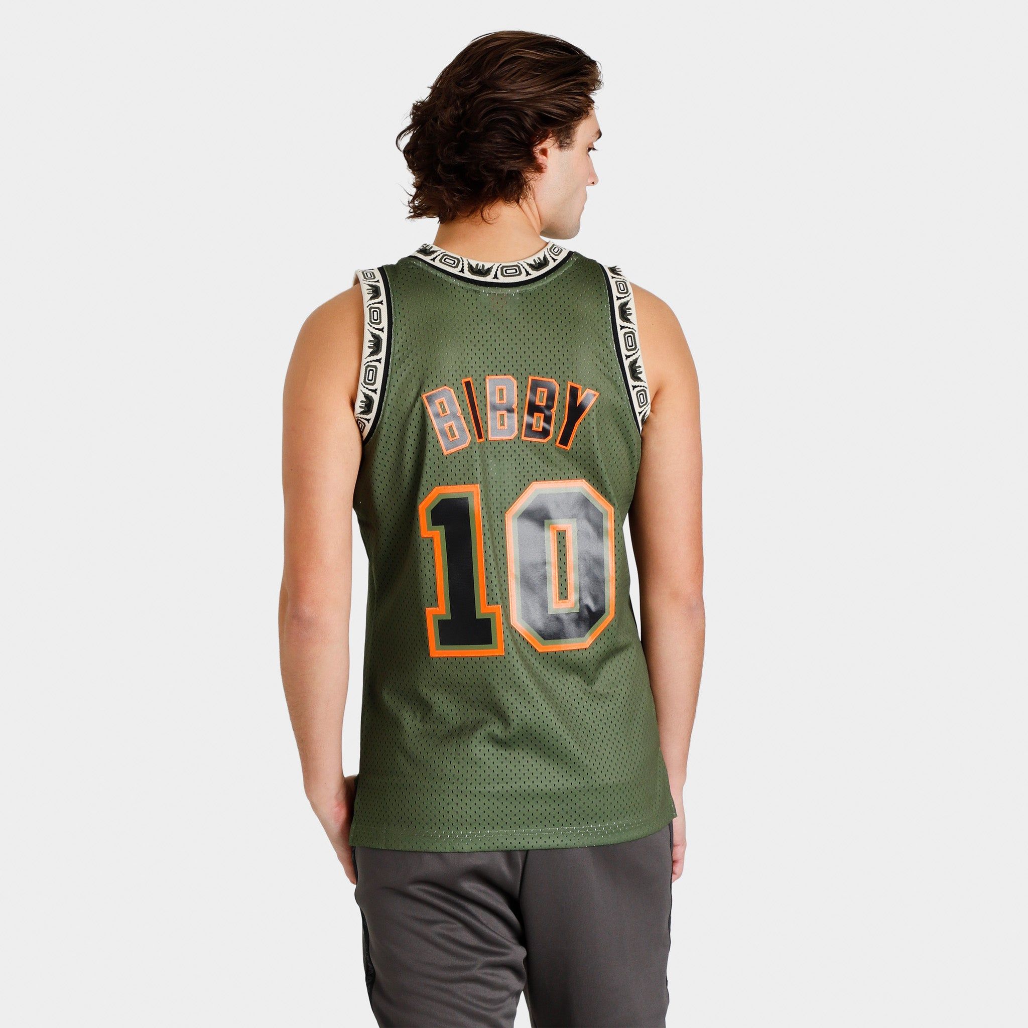 Mitchell & Ness Vancouver Grizzlies Mike Bibby Flight Swingman Jersey / Dark Green sold by JD Sports product image thumbnail 2