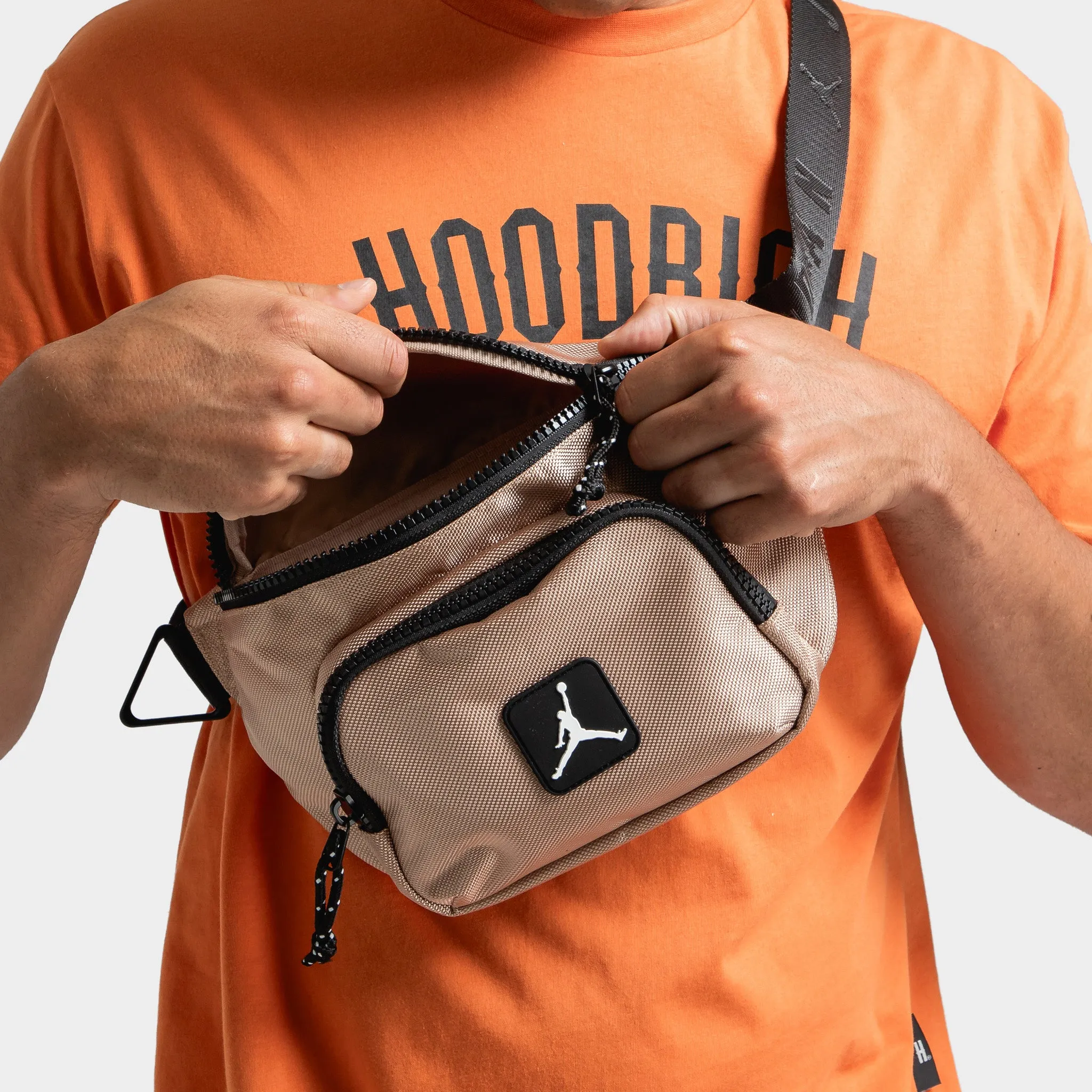 Jordan Rise Crossbody Bag / Legend Medium Brown sold by JD Sports product image thumbnail 3