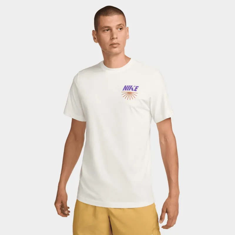 Nike Sportswear 'Elevate Your Sole' Graphic T-Shirt / Sail made by JD Sports