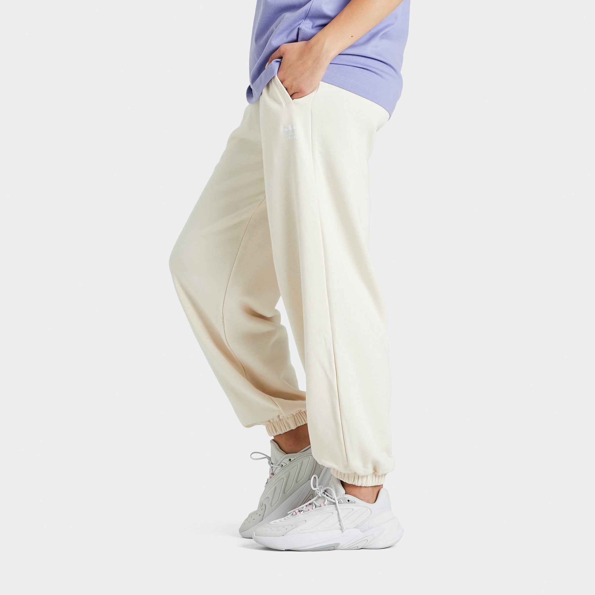 adidas Originals Women's Sweatpants / Wonder White sold by JD Sports product image thumbnail 3