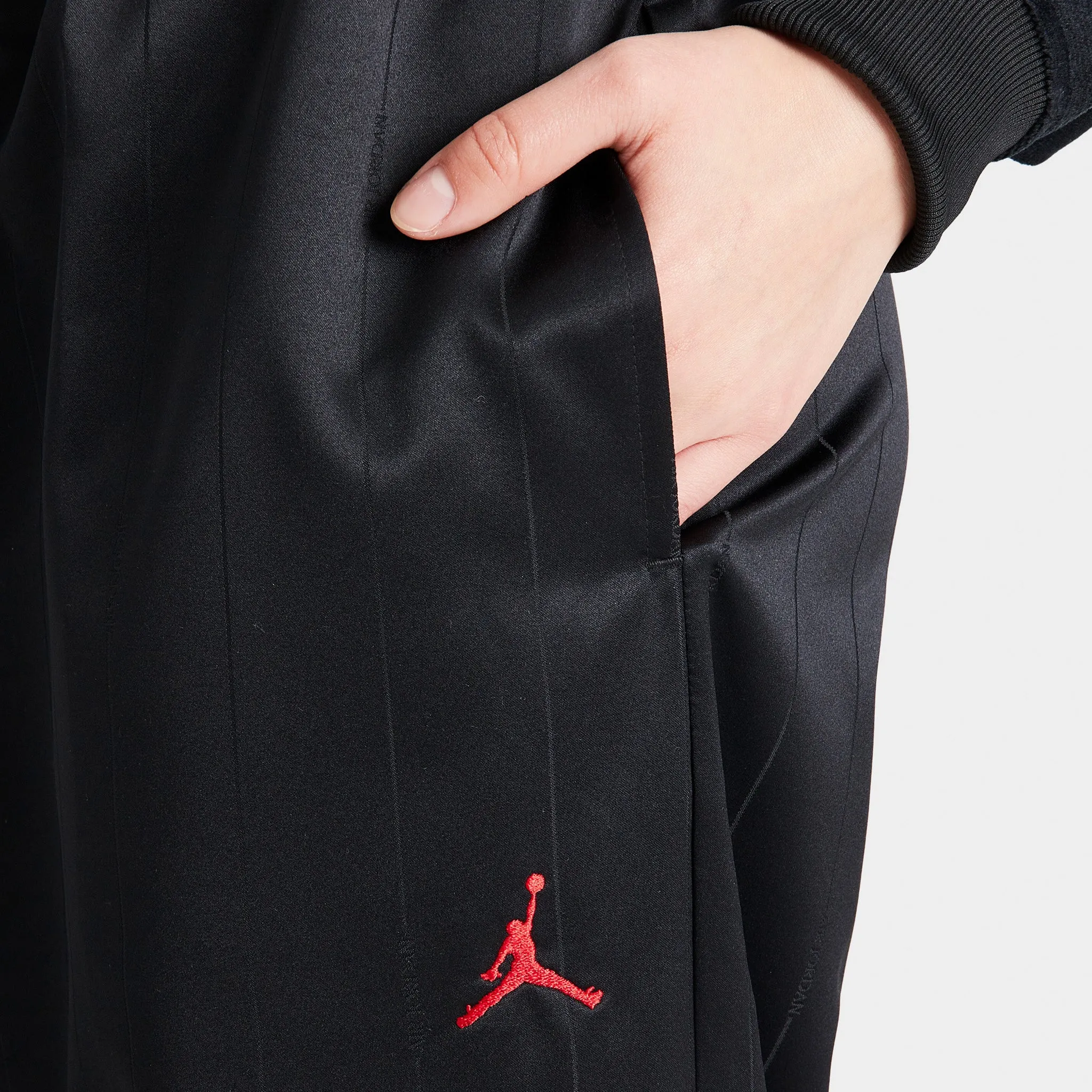 Jordan Women's (Her)itage Woven Pants Black / Gym Red sold by JD Sports product image thumbnail 4