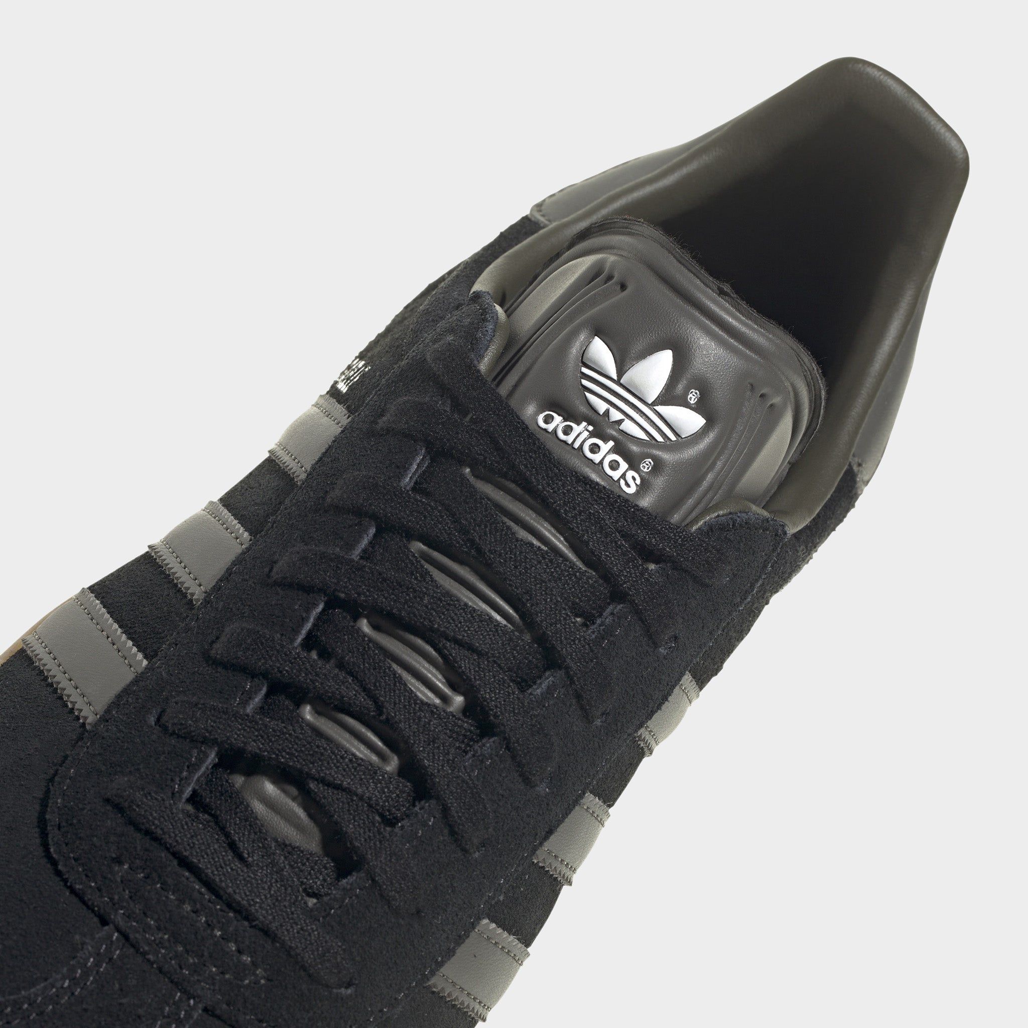 adidas Originals Gazelle Core Black / Pantone sold by JD Sports product image thumbnail 4