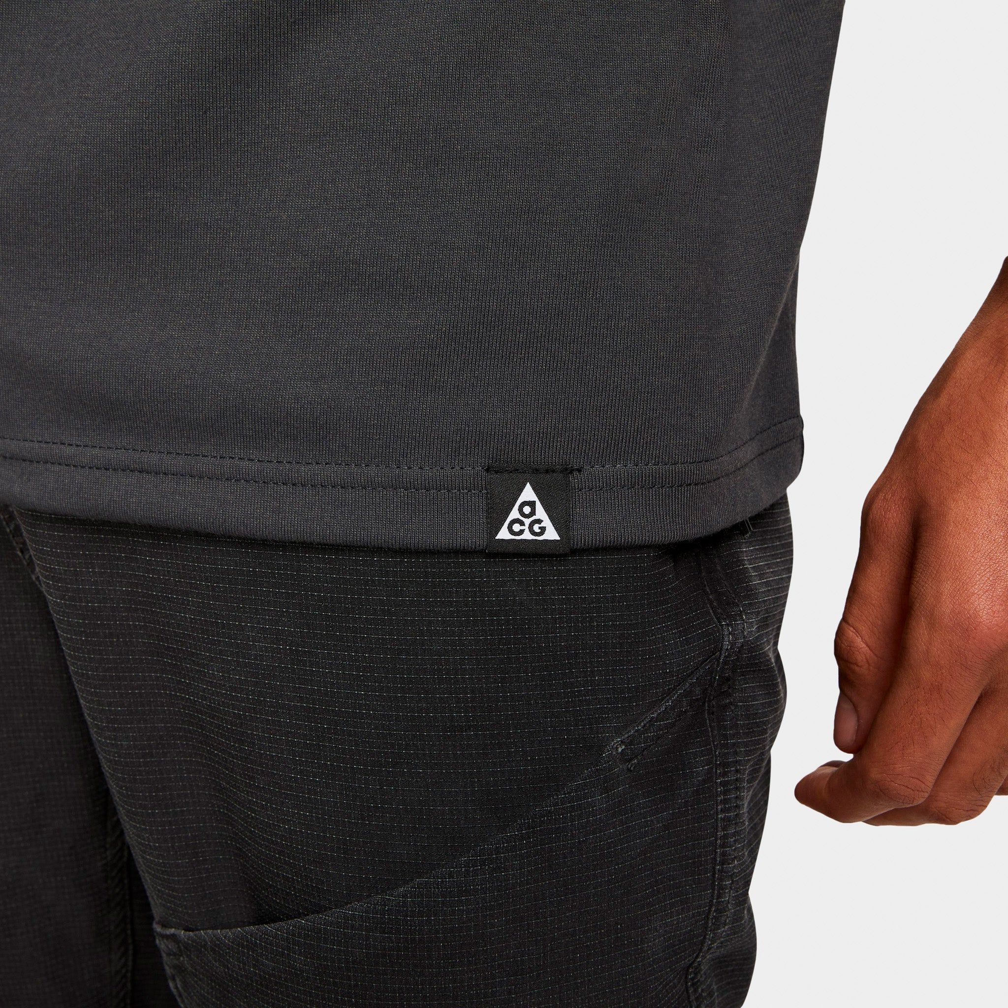 Nike ACG Monolith T-shirt / Anthracite sold by JD Sports product image thumbnail 4