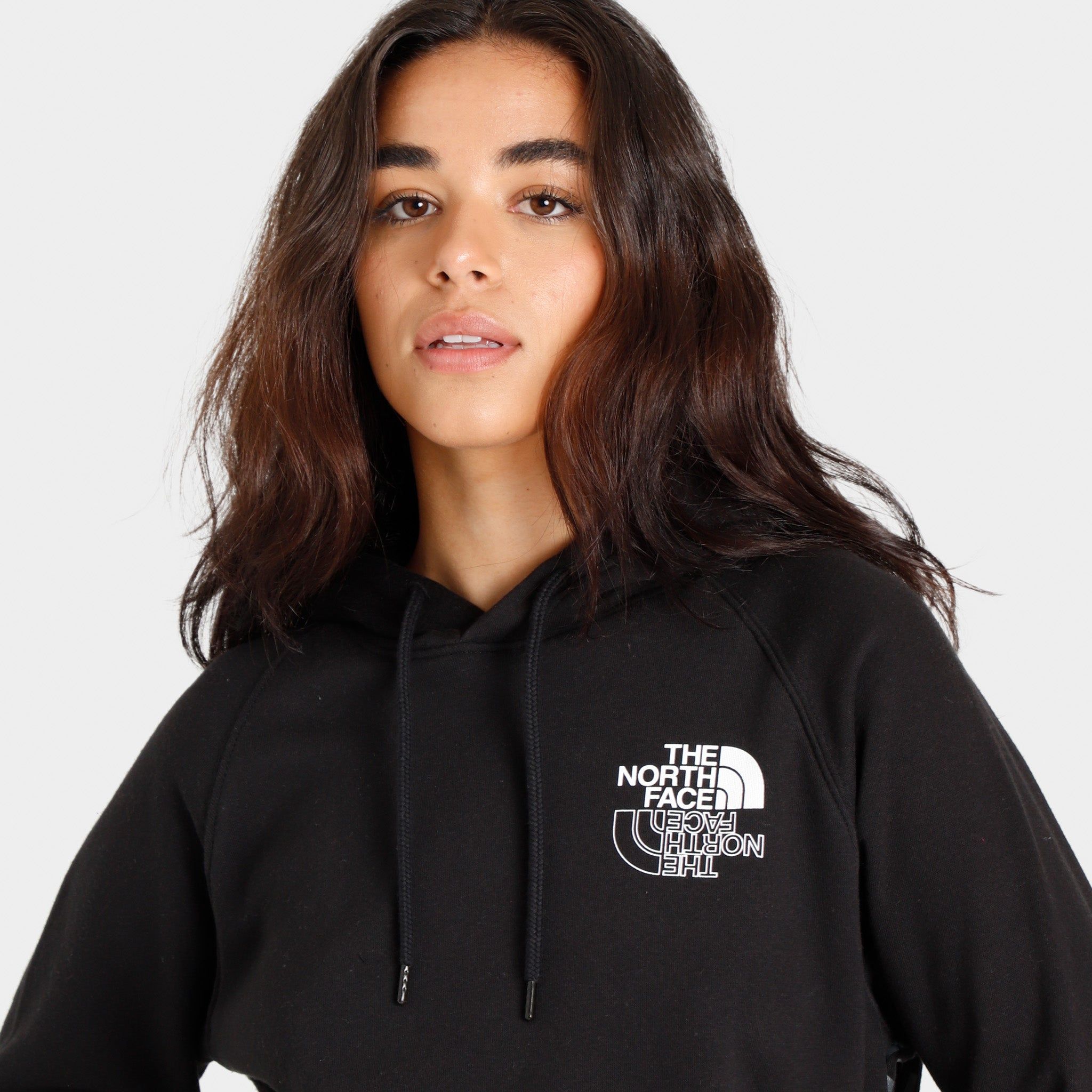 The North Face Women's Graphic Injection Pullover Hoodie TNF Black / TNF Black sold by JD Sports product image thumbnail 4
