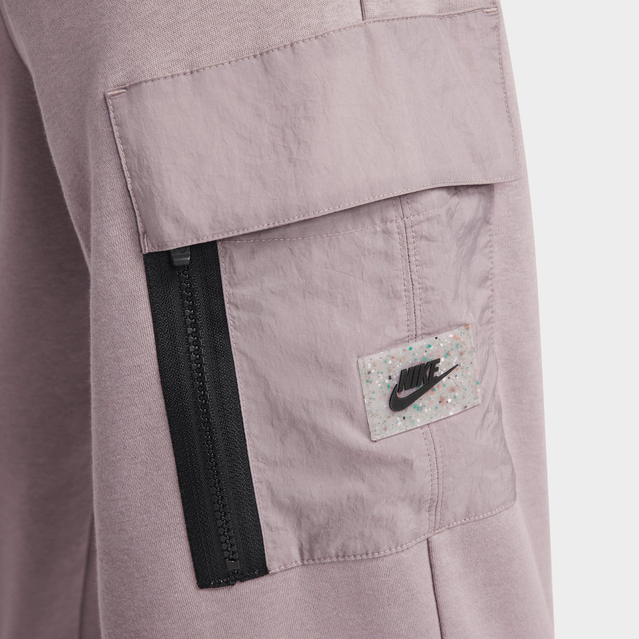 Nike Women's Sportswear Cargo Fleece Pants Purple Smoke / Purple Smoke sold by JD Sports product image thumbnail 3