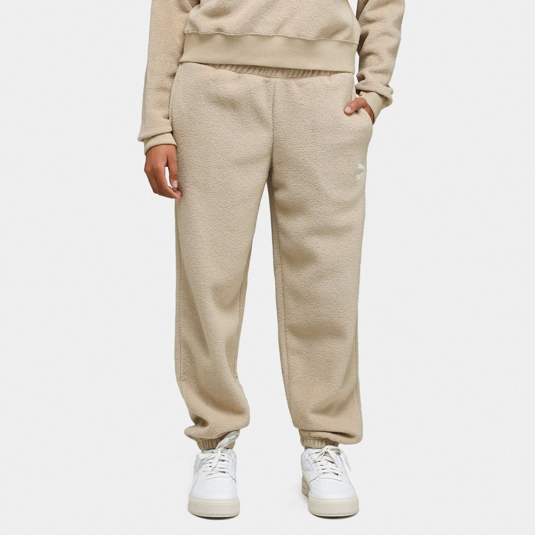 Puma Women's Classics Fleece Sweatpants / Sand Dune sold by JD Sports