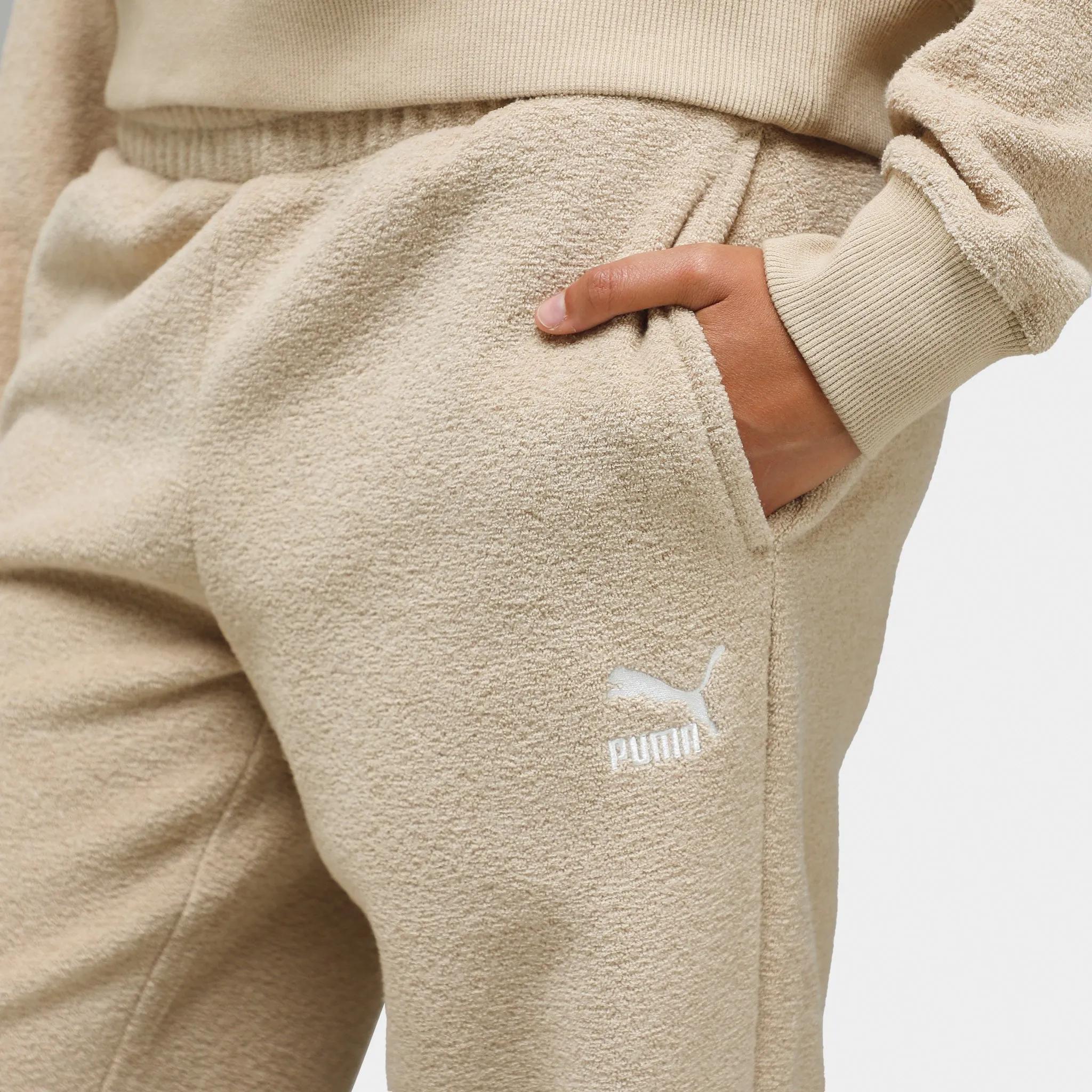 Puma Women's Classics Fleece Sweatpants / Sand Dune sold by JD Sports product image thumbnail 5