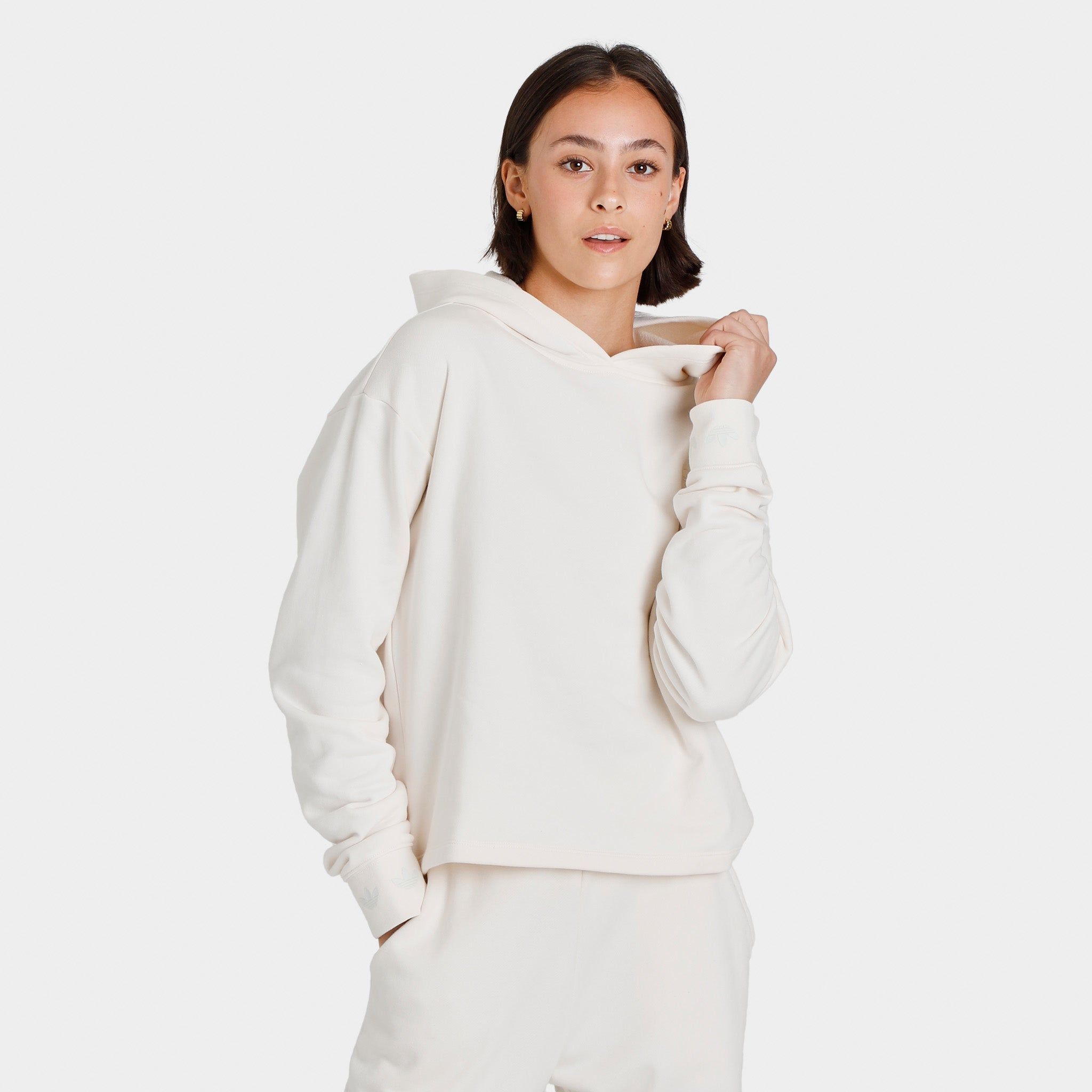 adidas Originals Women’s Cropped Pullover Hoodie / Chalk White sold by JD Sports