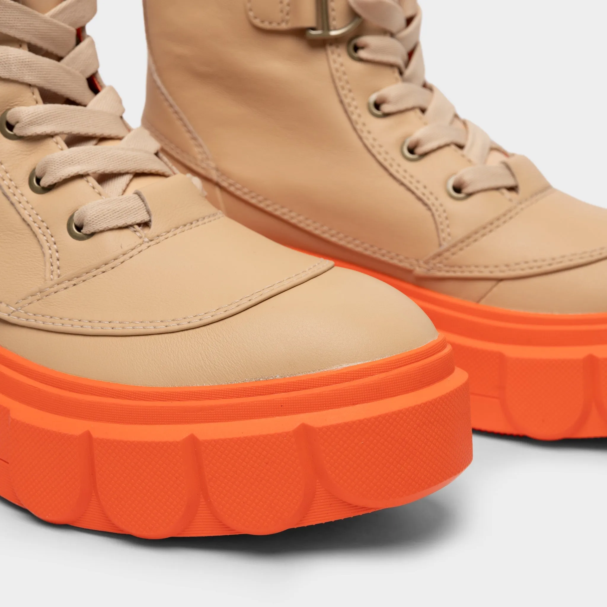 Sorel Women's Caribou X Boot Lace Ceramic / Optimized Orange sold by JD Sports product image thumbnail 3