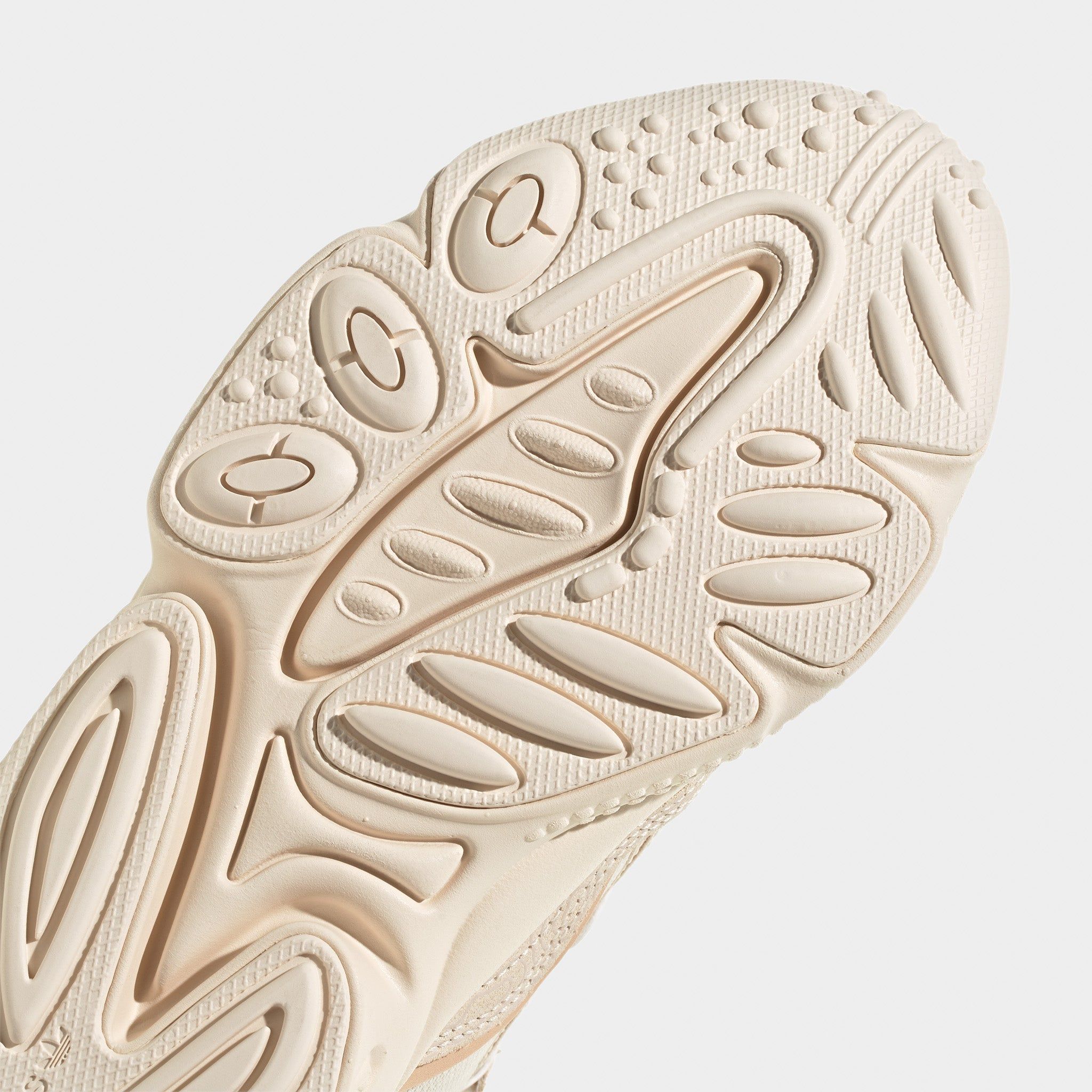 adidas Originals Women's Ozweego Ecru Tint / Ecru Tint - Halo Blush sold by JD Sports product image thumbnail 4