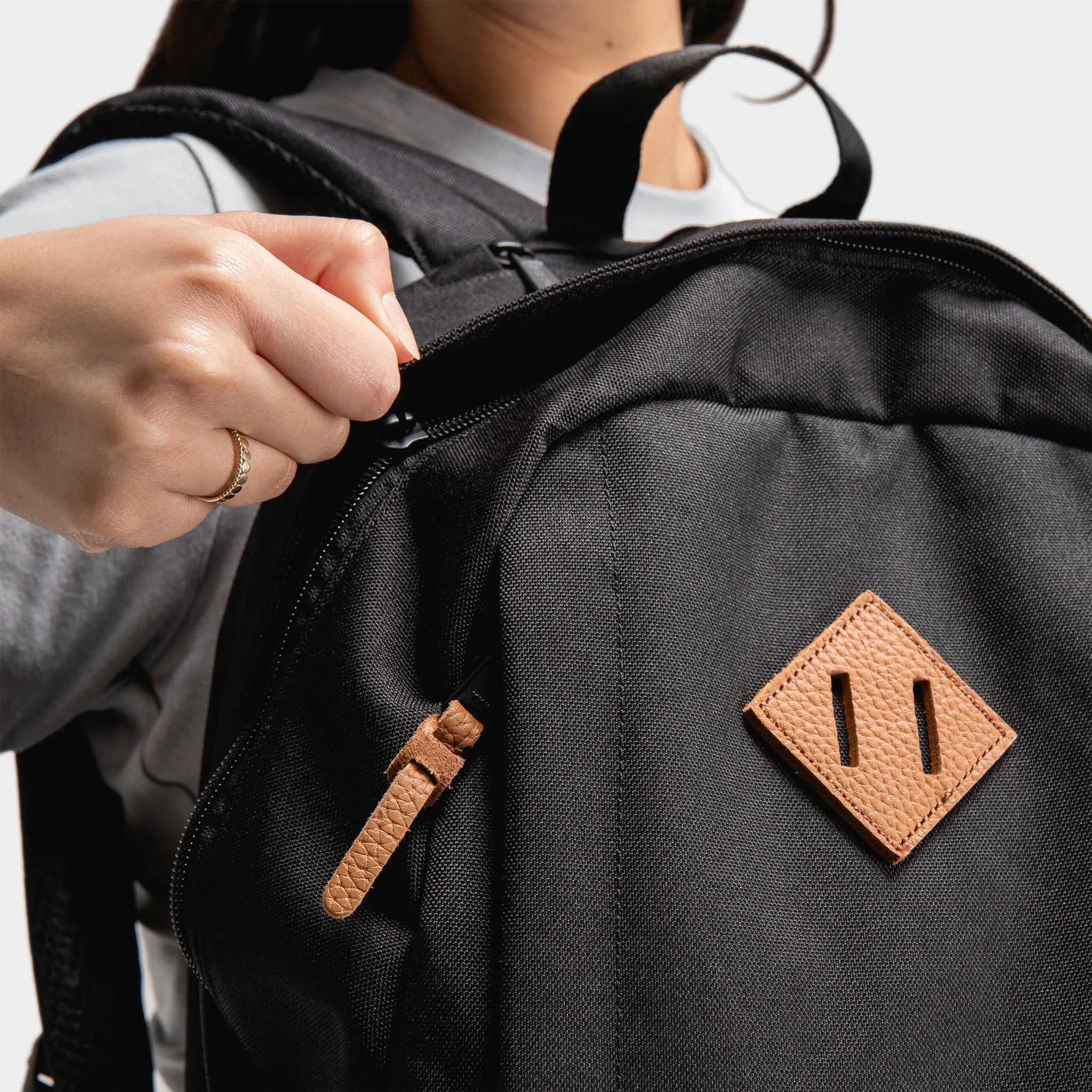 Herschel Seymour Backpack sold by JD Sports product image thumbnail 4