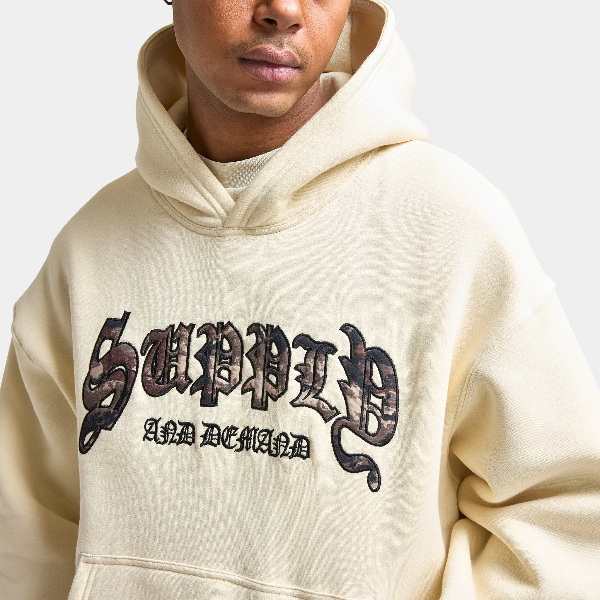 Supply & Demand Hamlin Hoodie / White Asparagus sold by JD Sports product image thumbnail 5