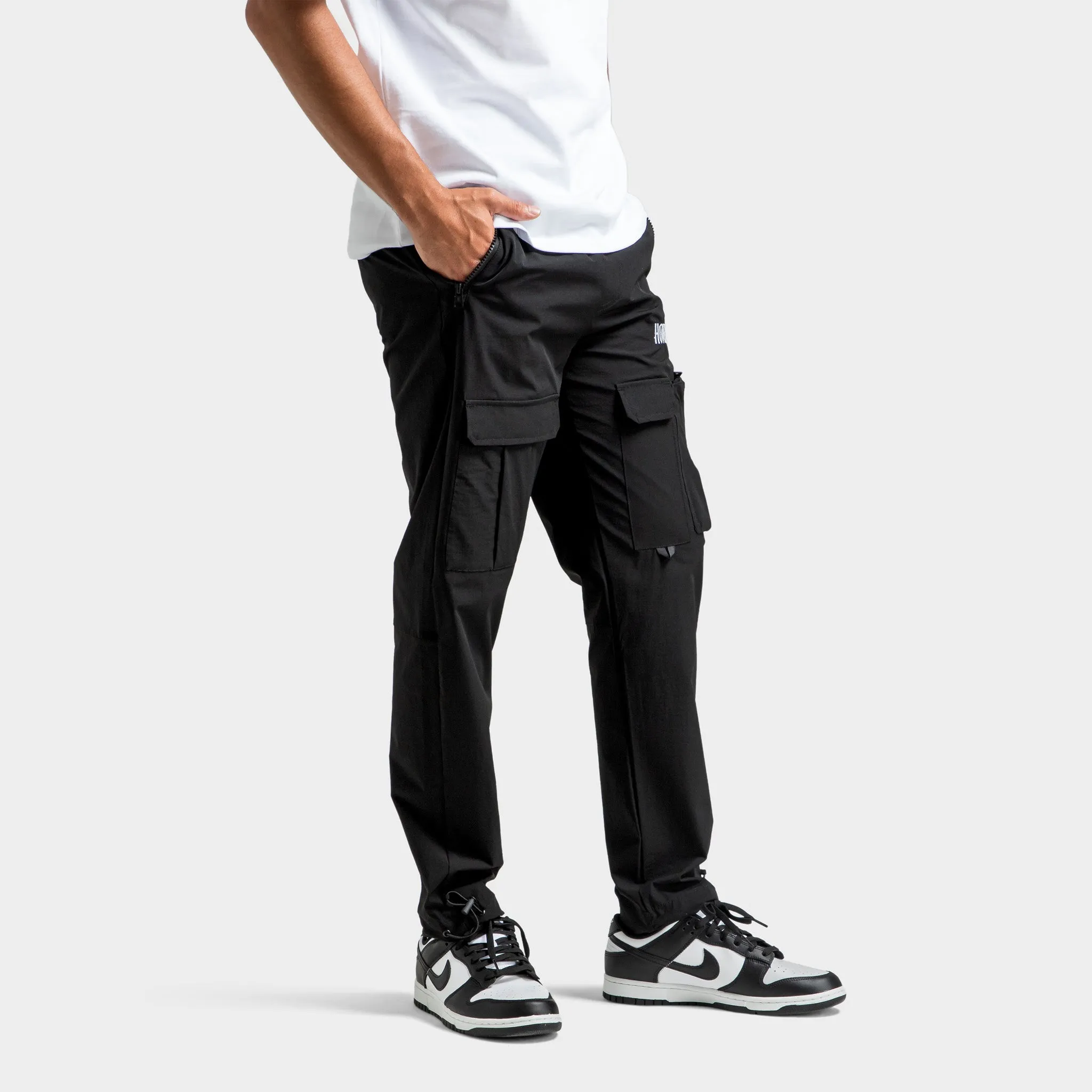 Hoodrich Resist Woven Cargo Black / White - Lychee sold by JD Sports product image thumbnail 4
