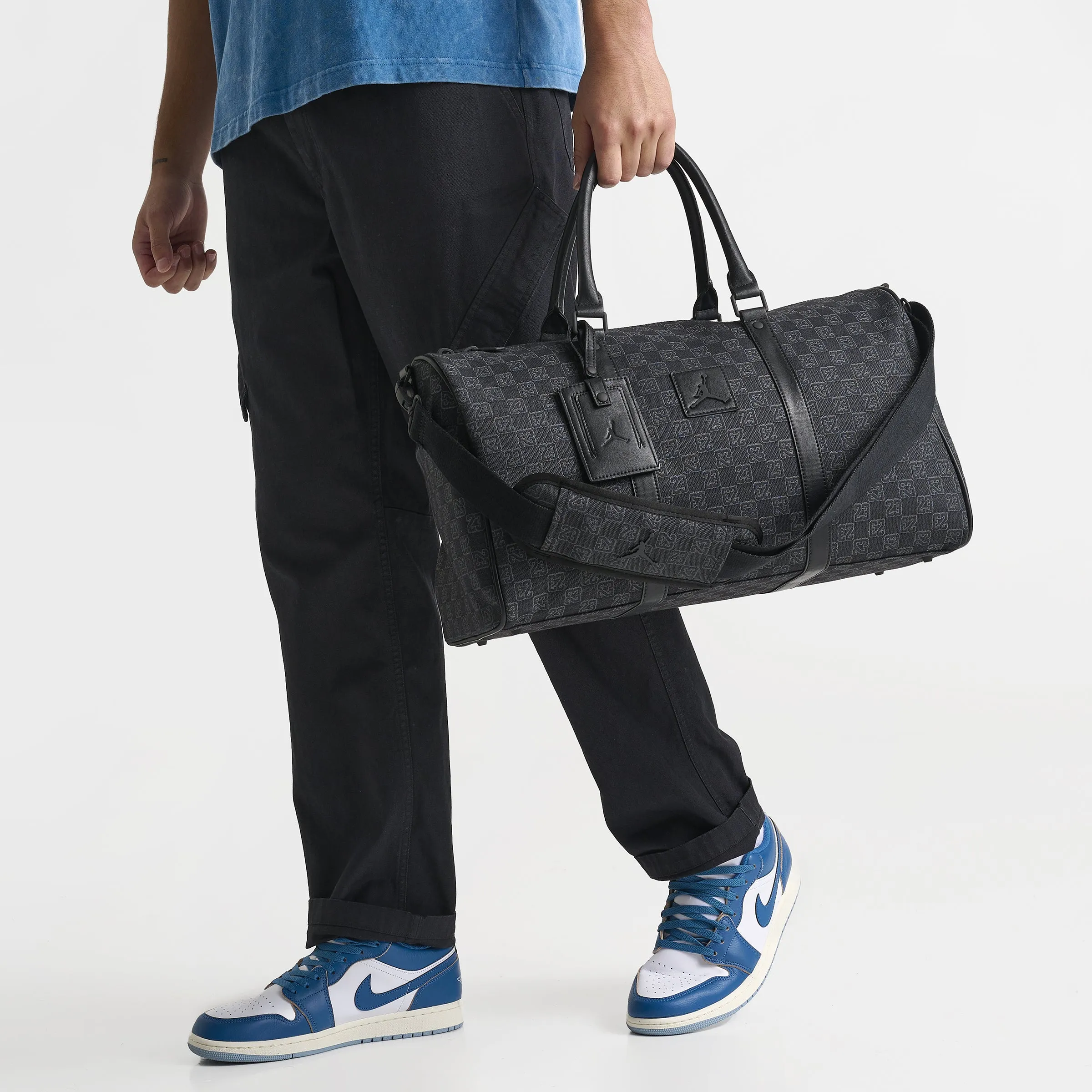 Jordan Monogram Duffle Bag / Black sold by JD Sports product image thumbnail 5
