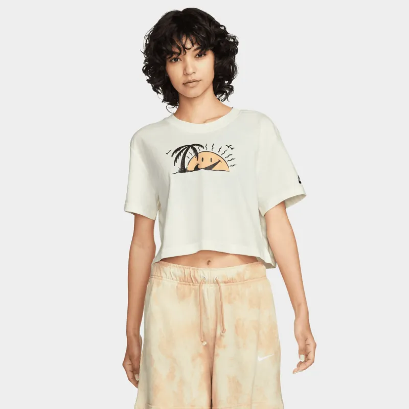 Nike Women’s Sportswear Cropped T-shirt / Sail sold by JD Sports