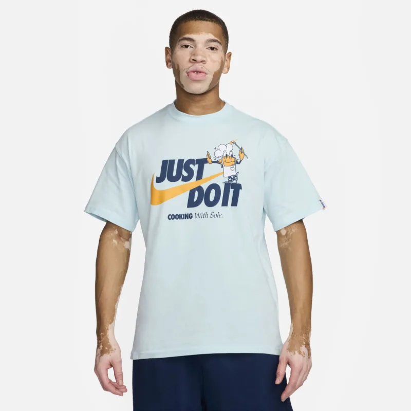 Nike Max90 T-Shirt / Glacier Blue sold by JD Sports