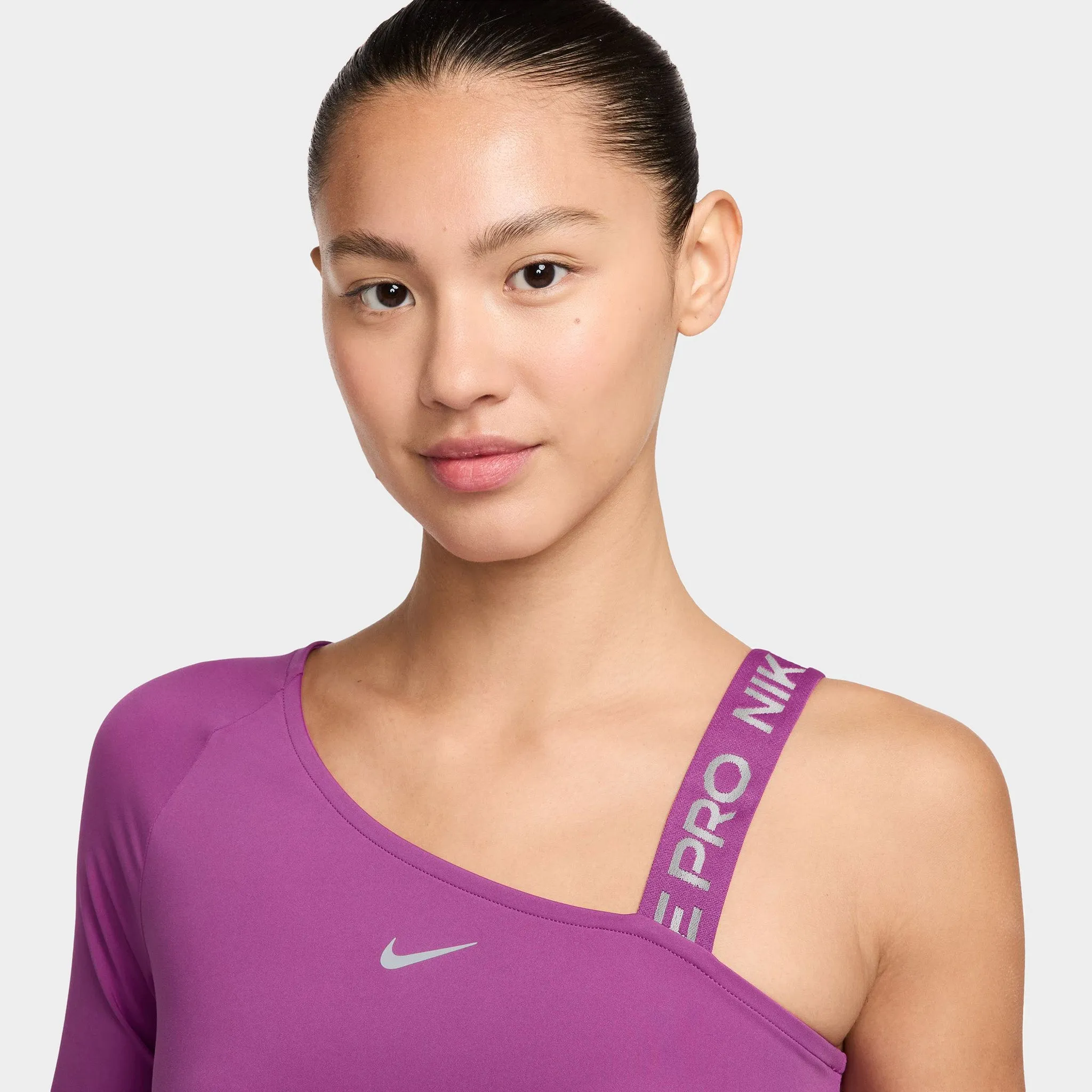 W NP DF SHINE CROP TOP sold by JD Sports product image thumbnail 3