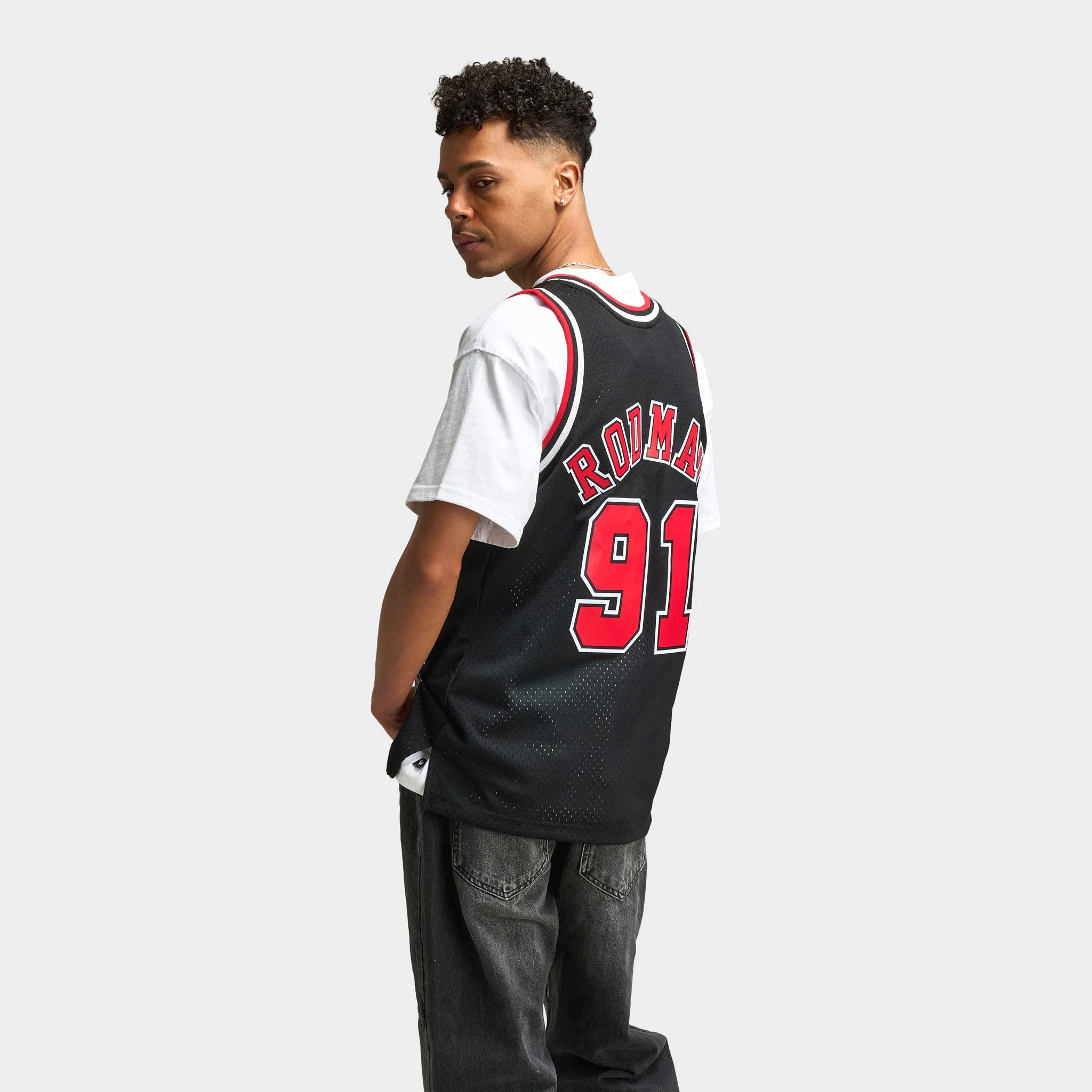 Mitchell & Ness NBA Chicago Bulls Dennis Rodman Swingman Jersey / Black sold by JD Sports product image thumbnail 2