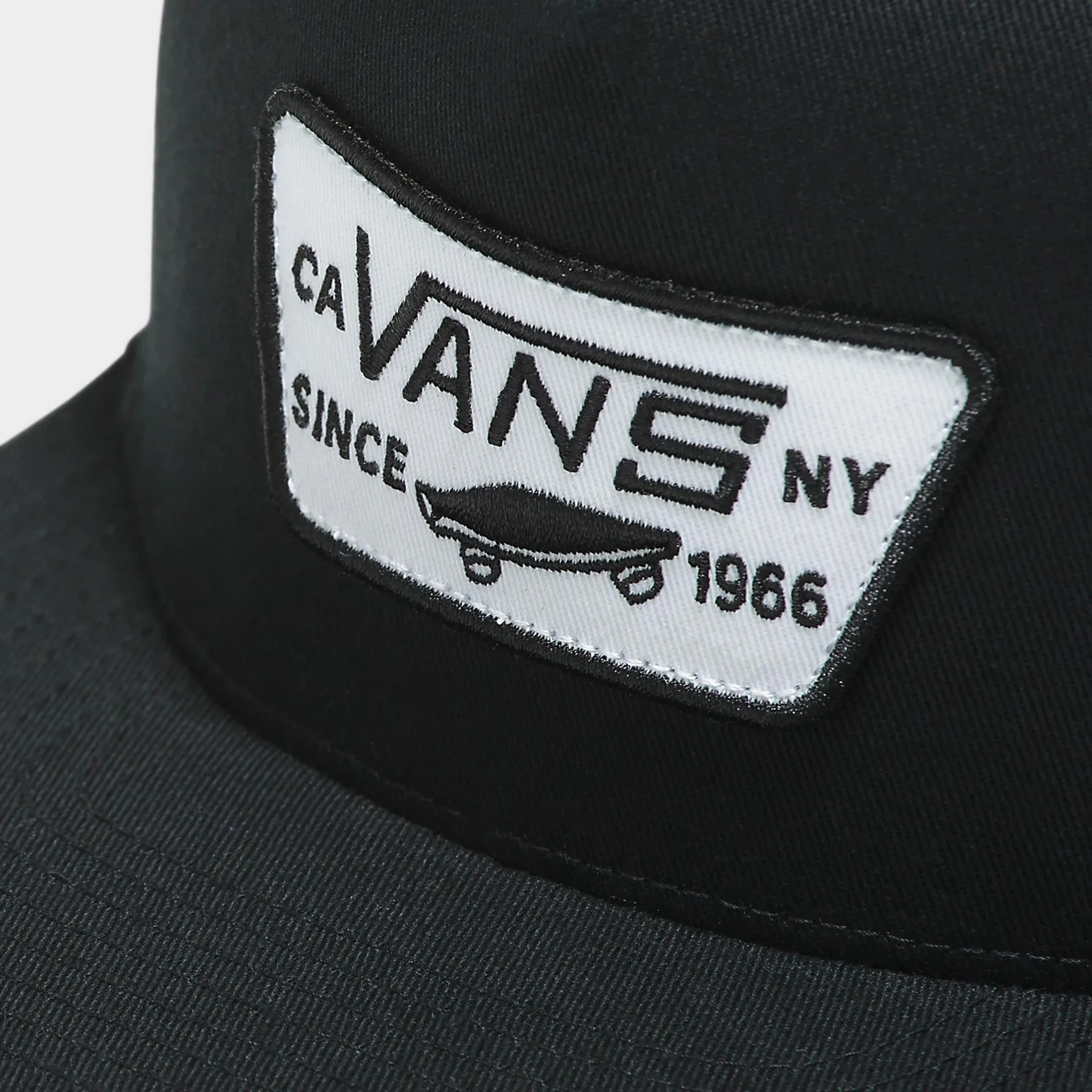 Vans Full Patch Snapback / True Black sold by JD Sports product image thumbnail 4