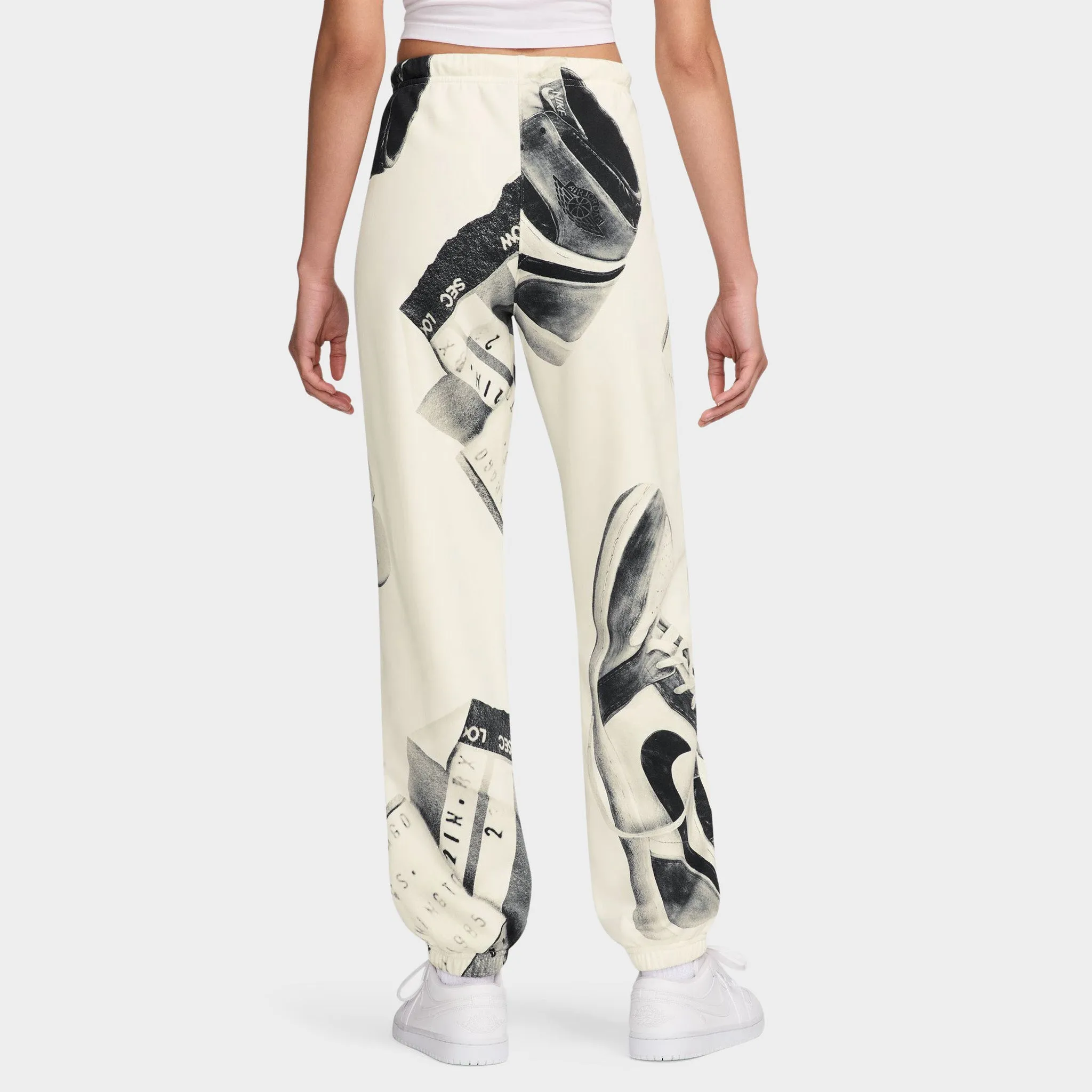 Jordan Women's Brooklyn All Over Print Fleece Pants Sail / Black sold by JD Sports product image thumbnail 2