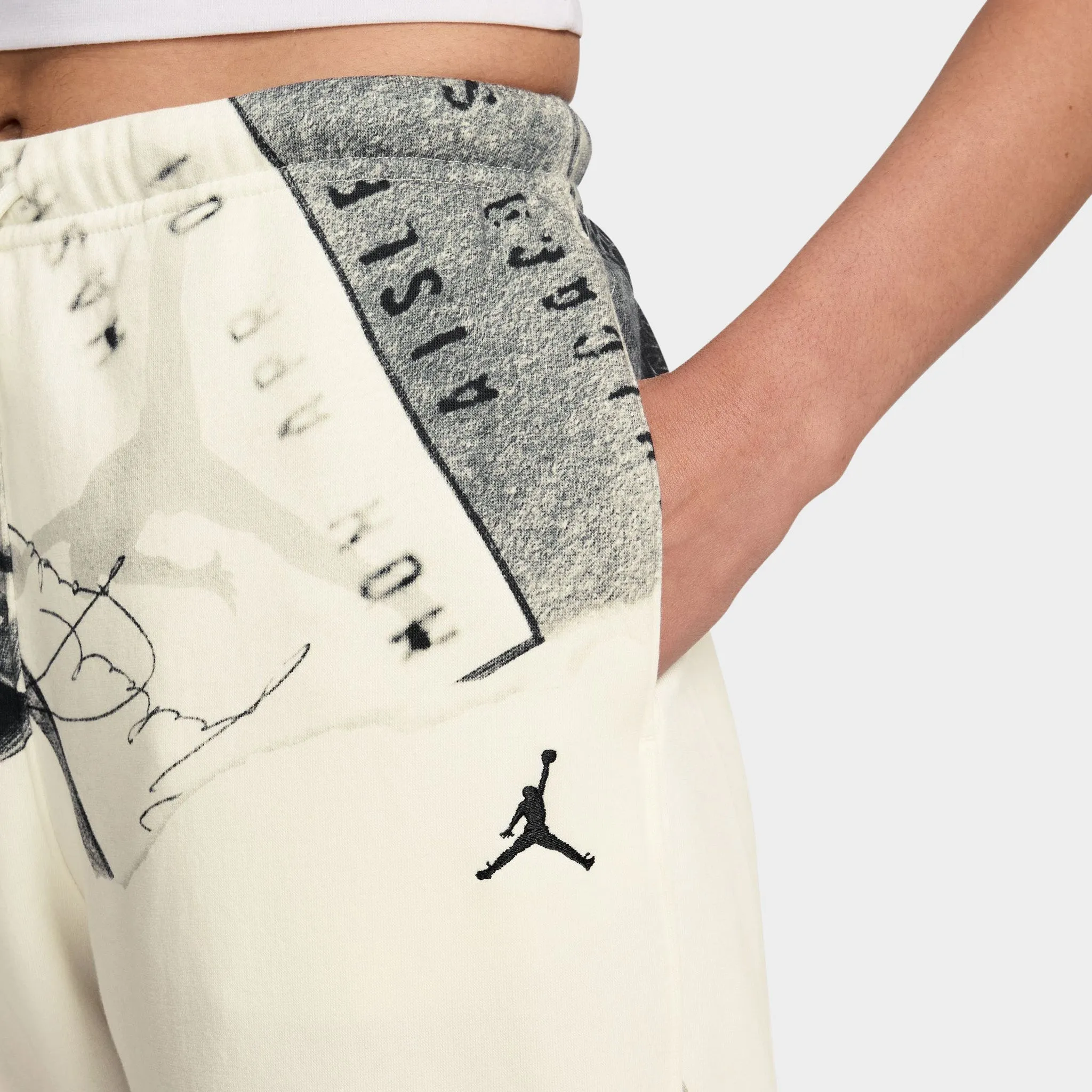 Jordan Women's Brooklyn All Over Print Fleece Pants Sail / Black sold by JD Sports product image thumbnail 3