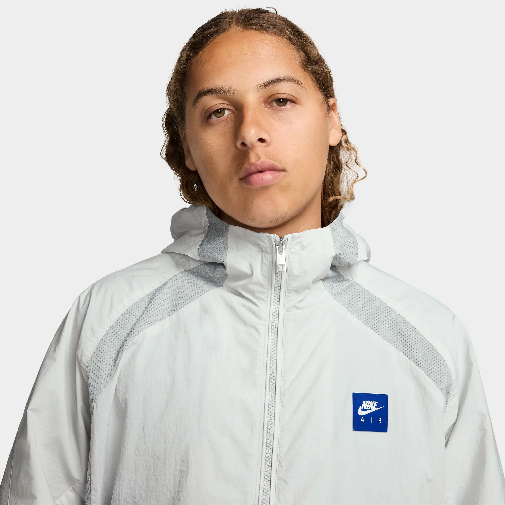 Nike Air Woven Jacket Photon Dust / Lt Smoke Grey - Black sold by JD Sports product image thumbnail 3