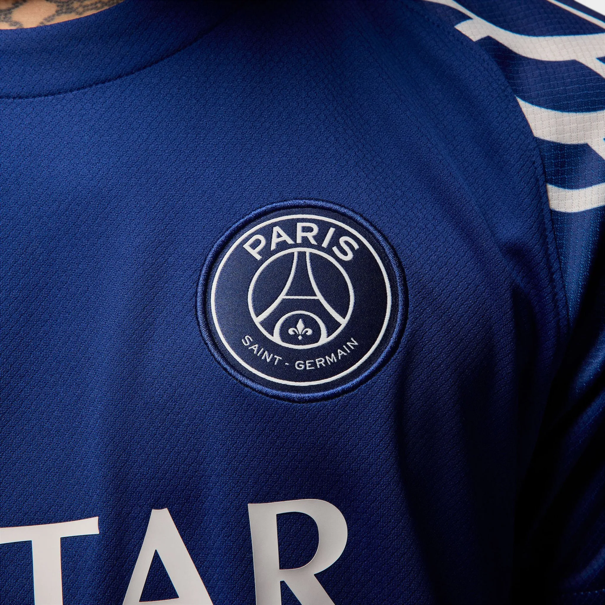 Nike PSG 24/25 4th Stadium Jersey Blue Void / Phantom - Phantom sold by JD Sports product image thumbnail 4