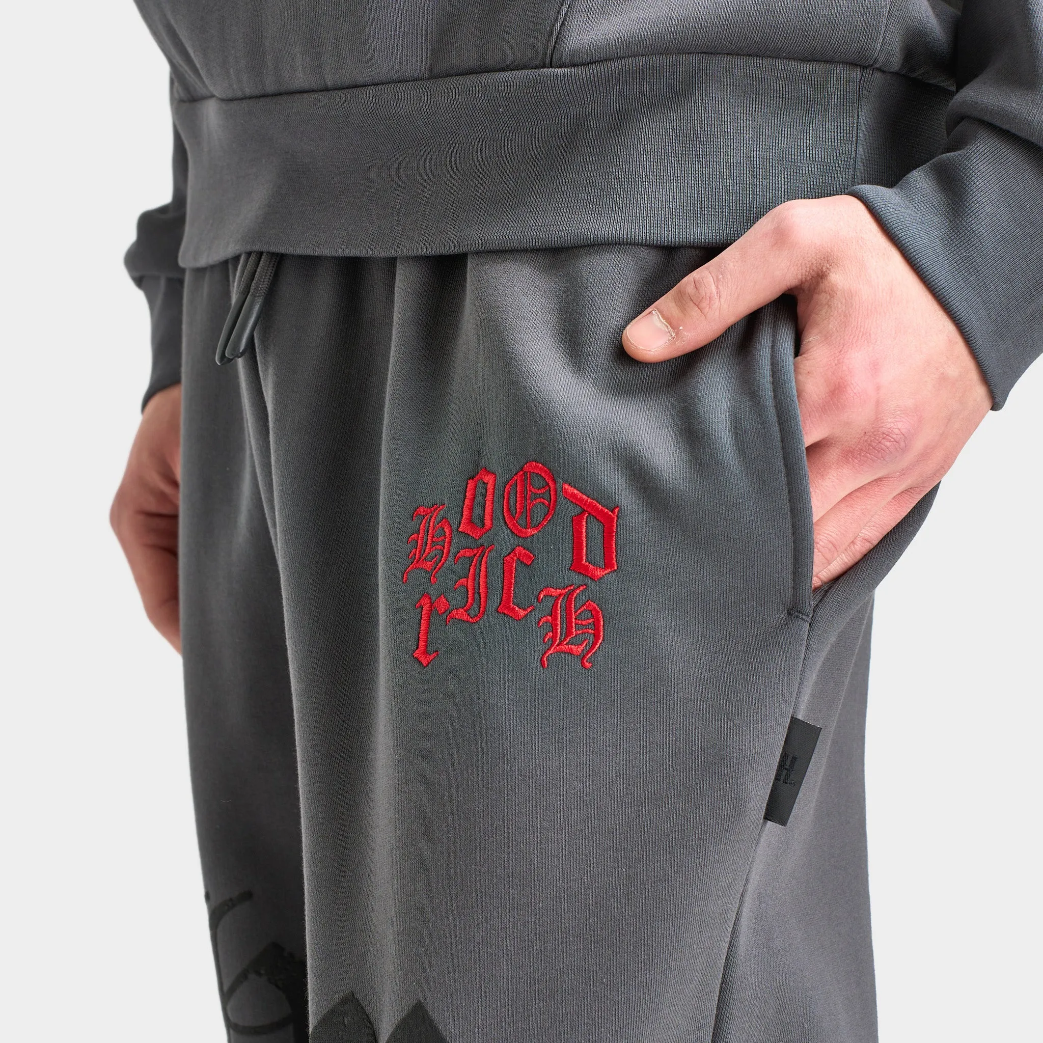 Hoodrich Crown Oversized Joggers Asphalt / Lychee sold by JD Sports product image thumbnail 5
