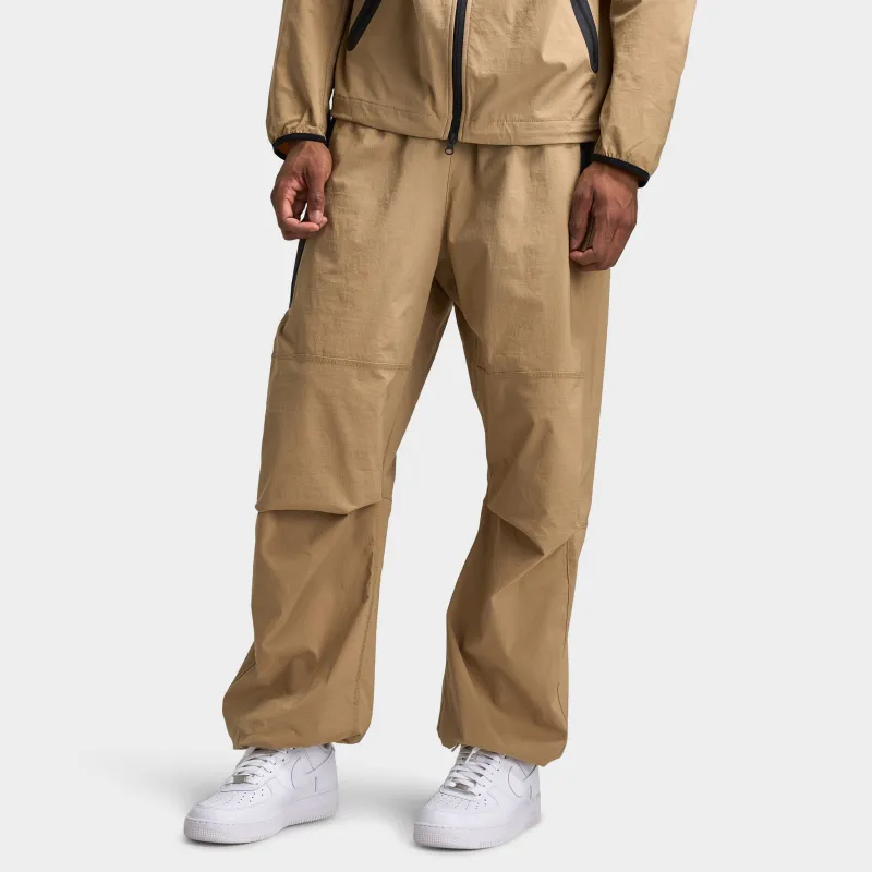 Nike Tech Woven Oversized Pants Parachute Beige / Parachute Beige - Black sold by JD Sports