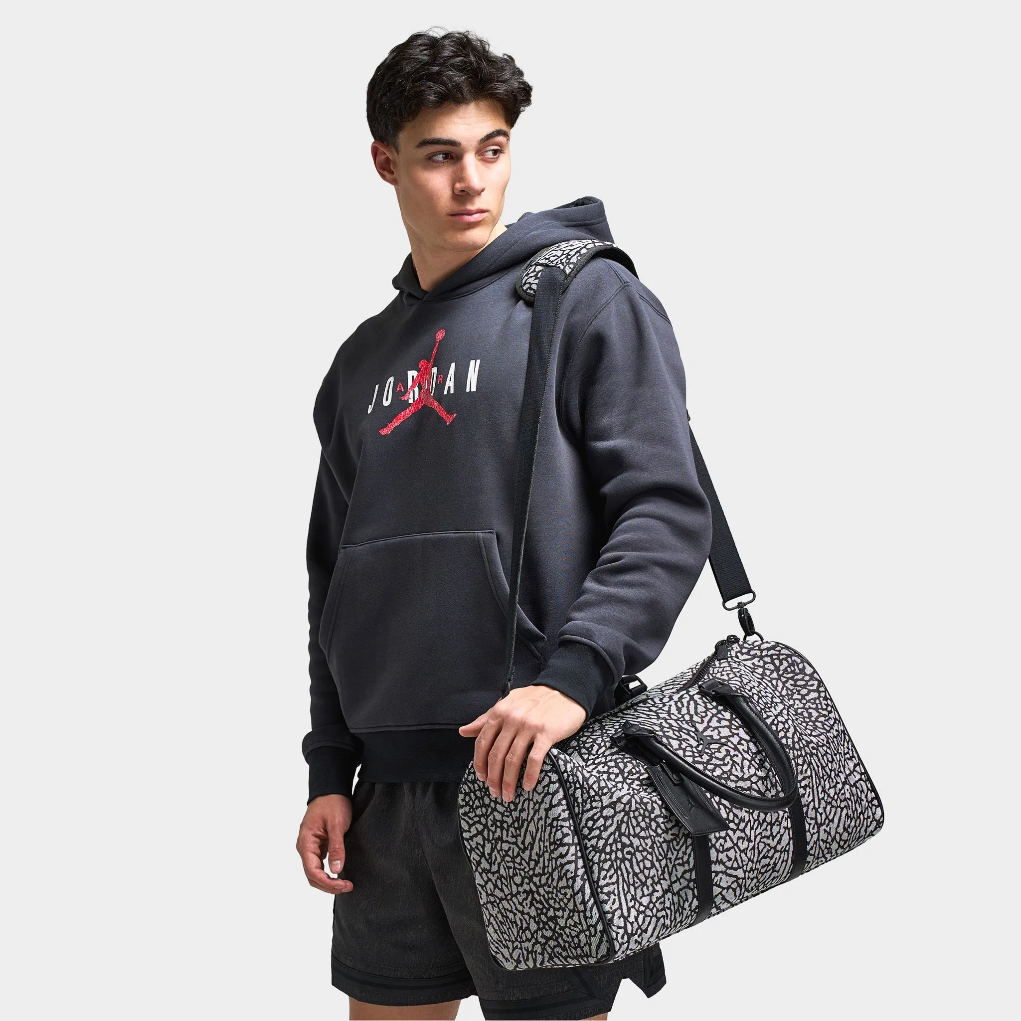 Jordan Icon Duffle Bag Black / Elephant Print sold by JD Sports product image thumbnail 3