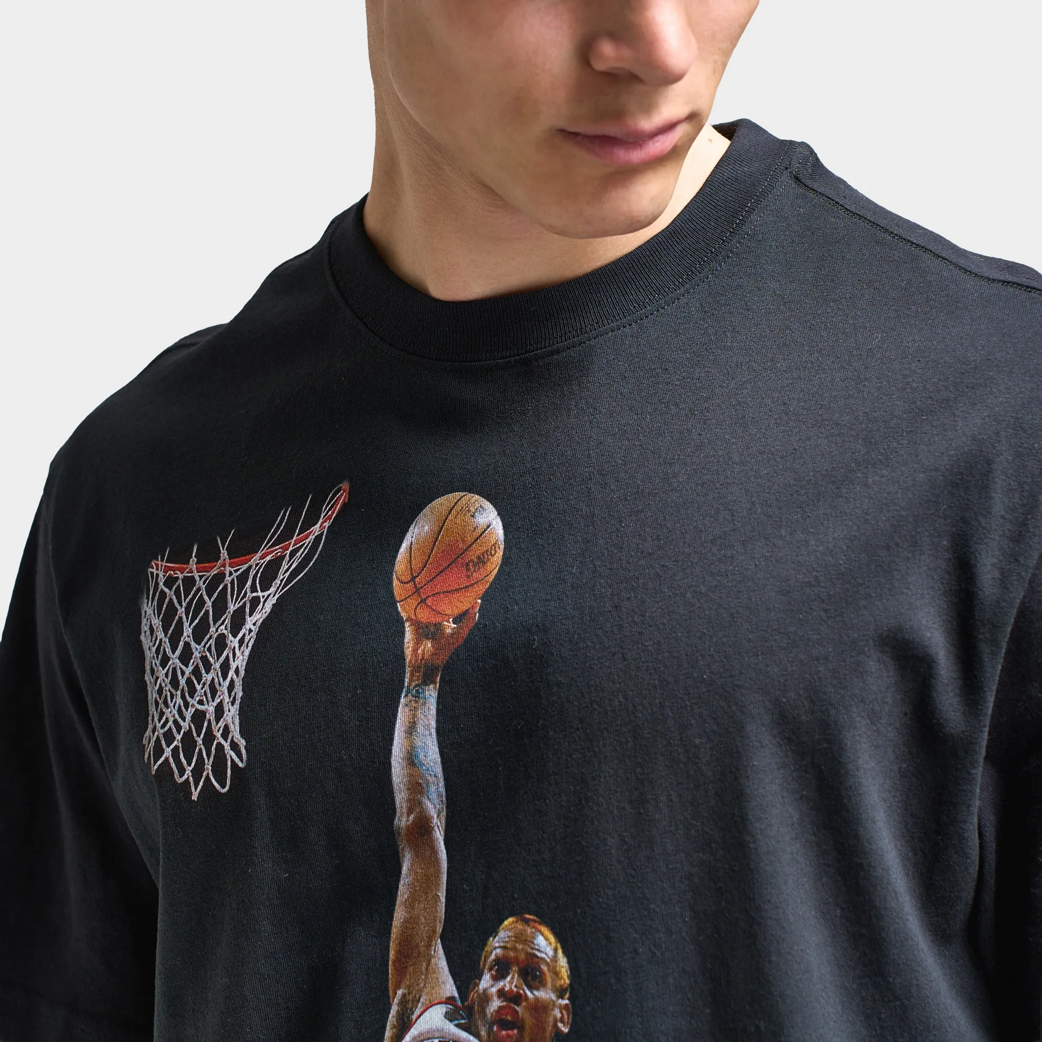 Mitchell & Ness Rodman Signature Rebound T-Shirt / Black sold by JD Sports product image thumbnail 4